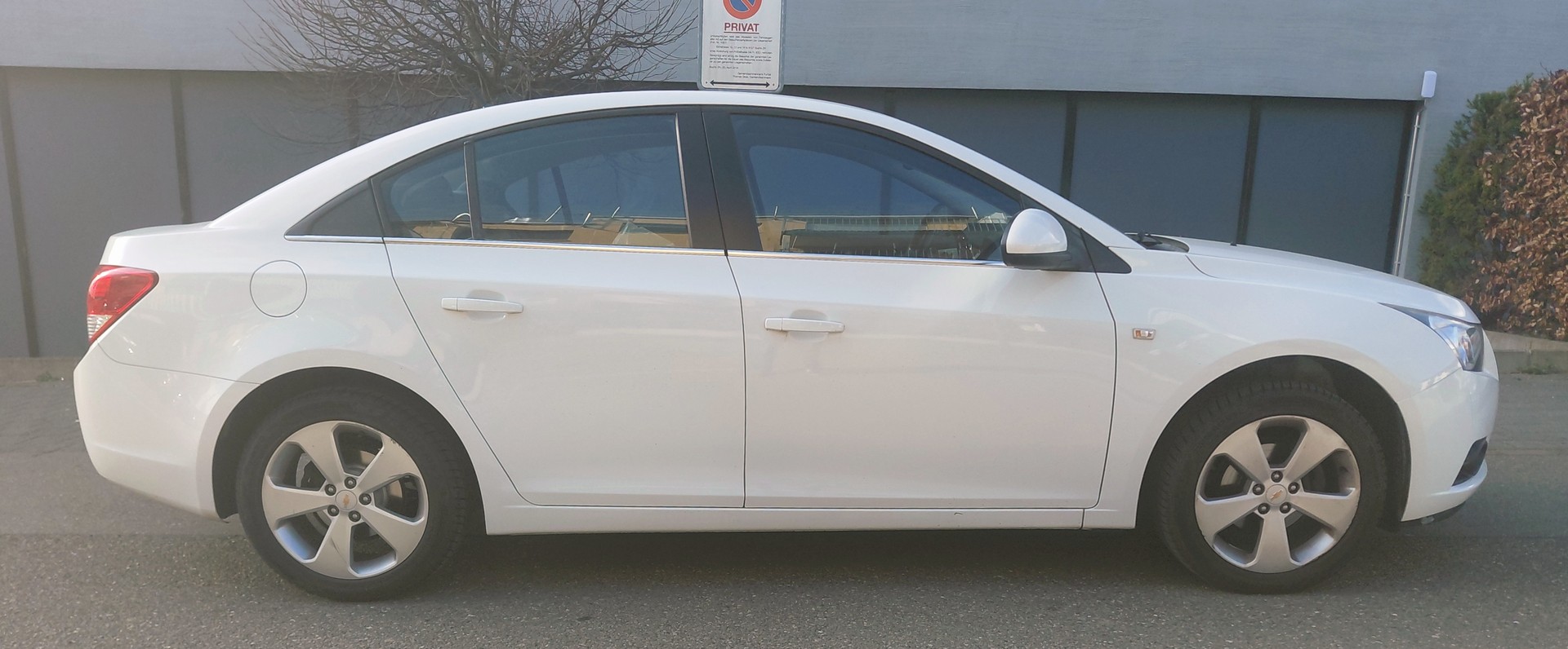 CHEVROLET Cruze 1.8 100 Edition-image-2