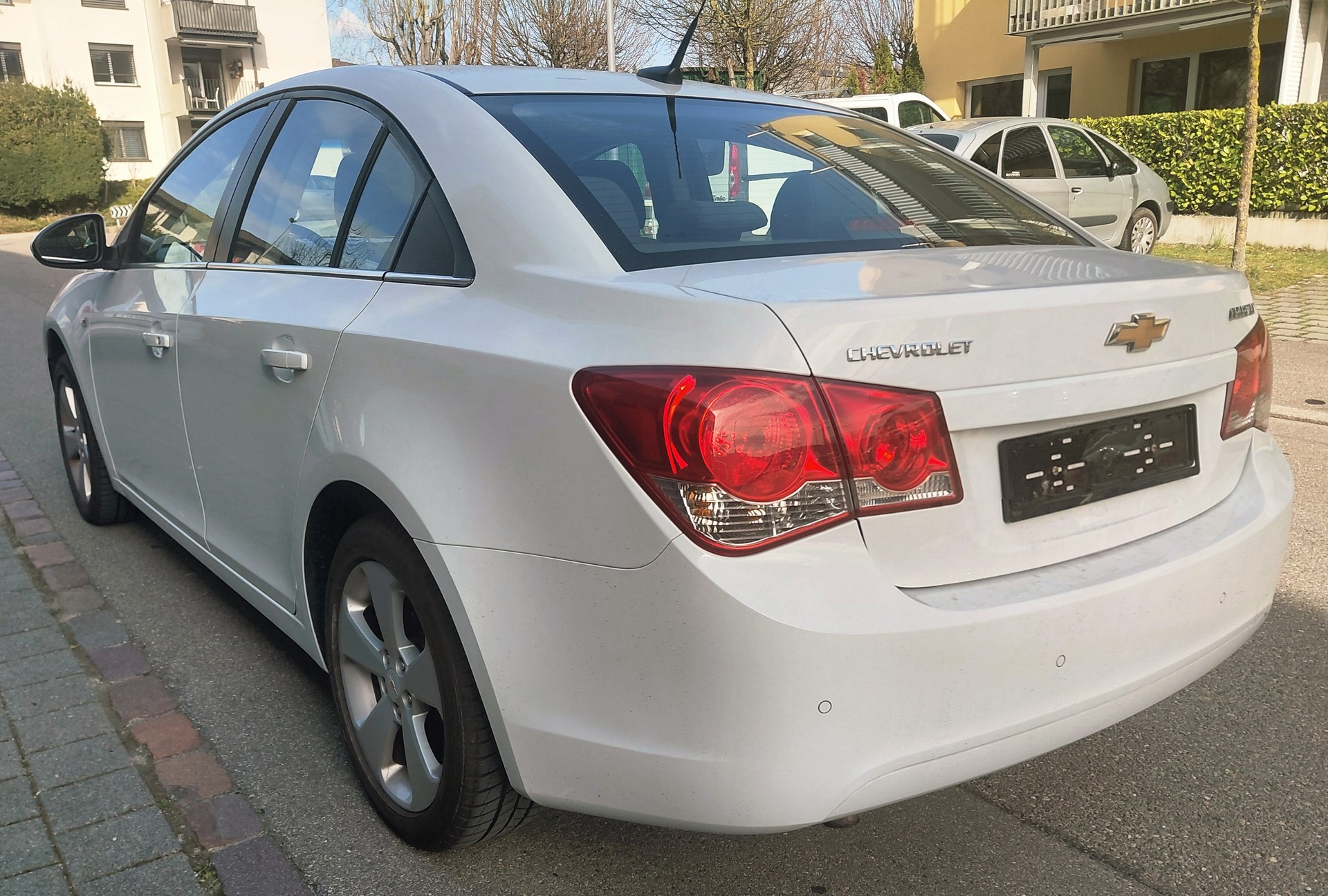 CHEVROLET Cruze 1.8 100 Edition-image-5