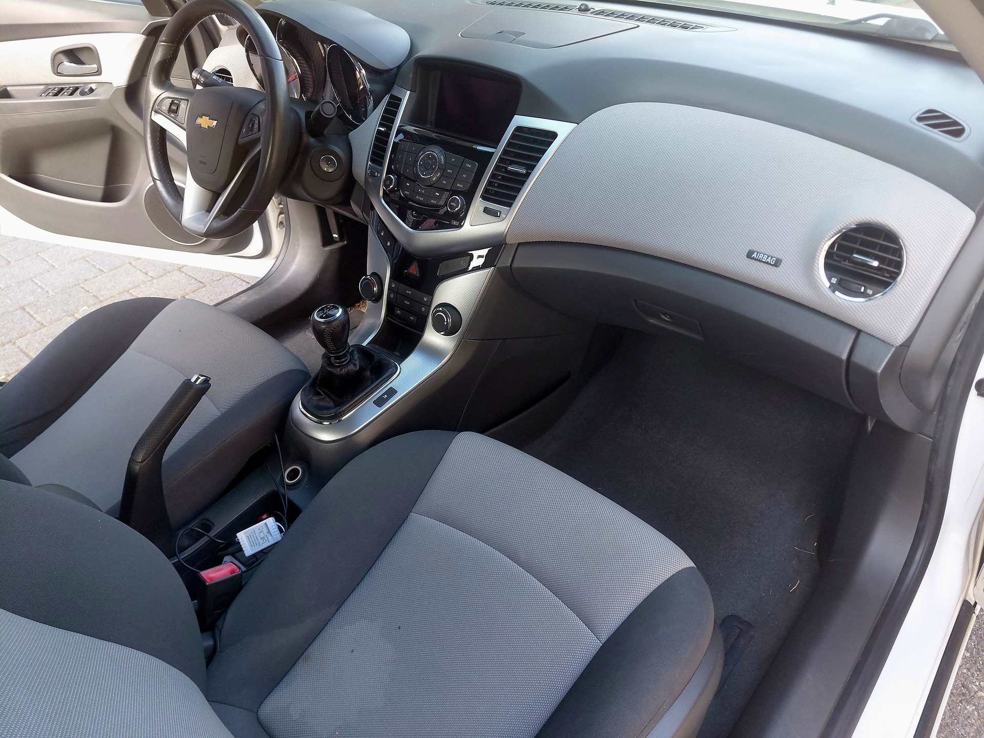 CHEVROLET Cruze 1.8 100 Edition-image-9