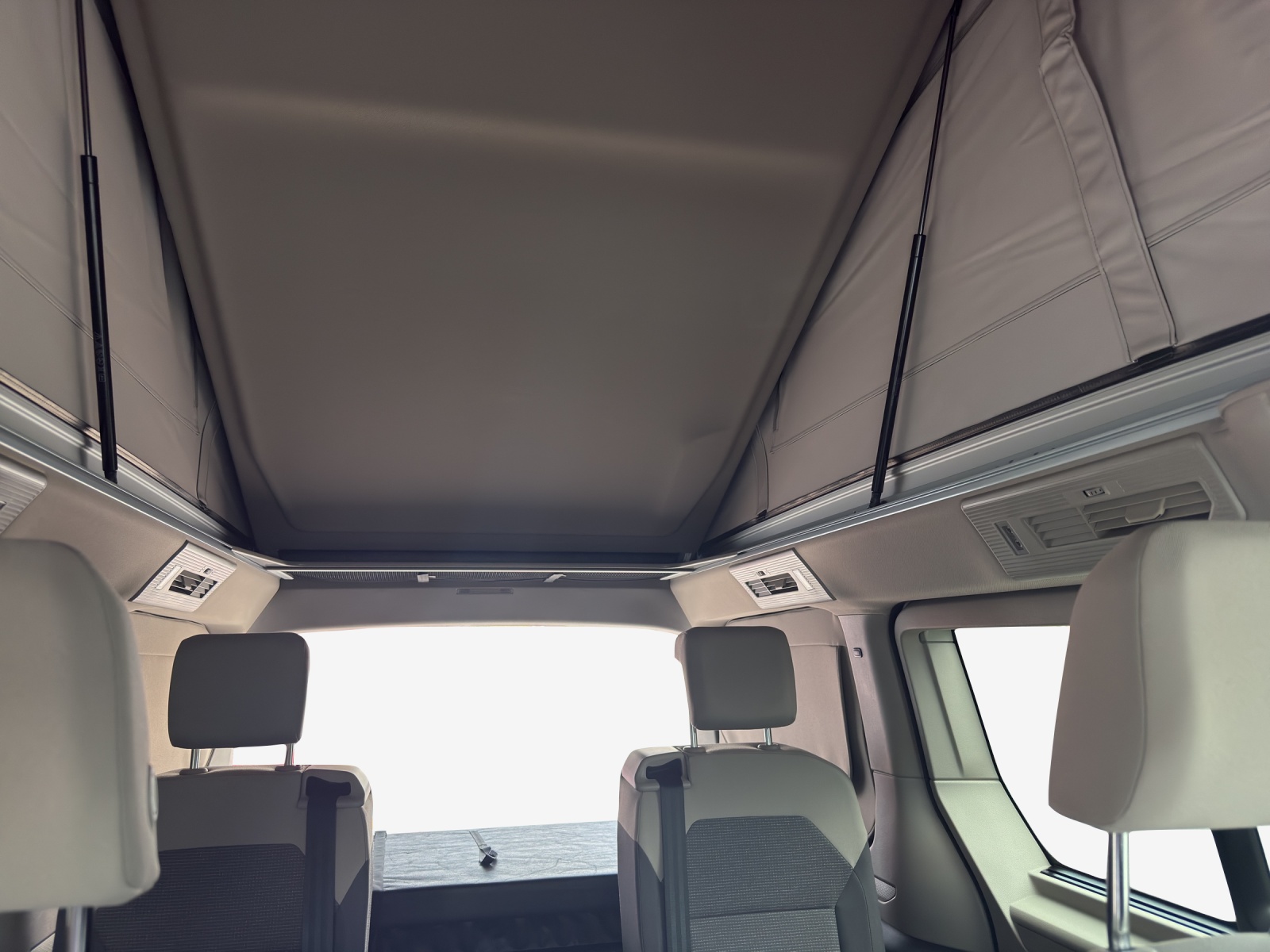 VW California eHybrid Beach Tour Liberty 4Motion-image-14