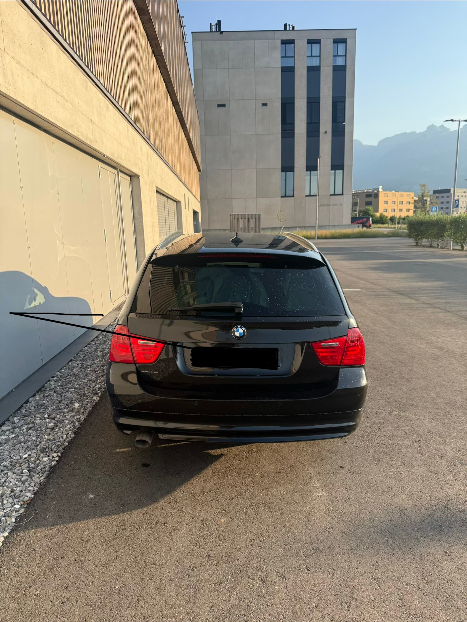 BMW 320d xDrive Touring Steptronic-image-4