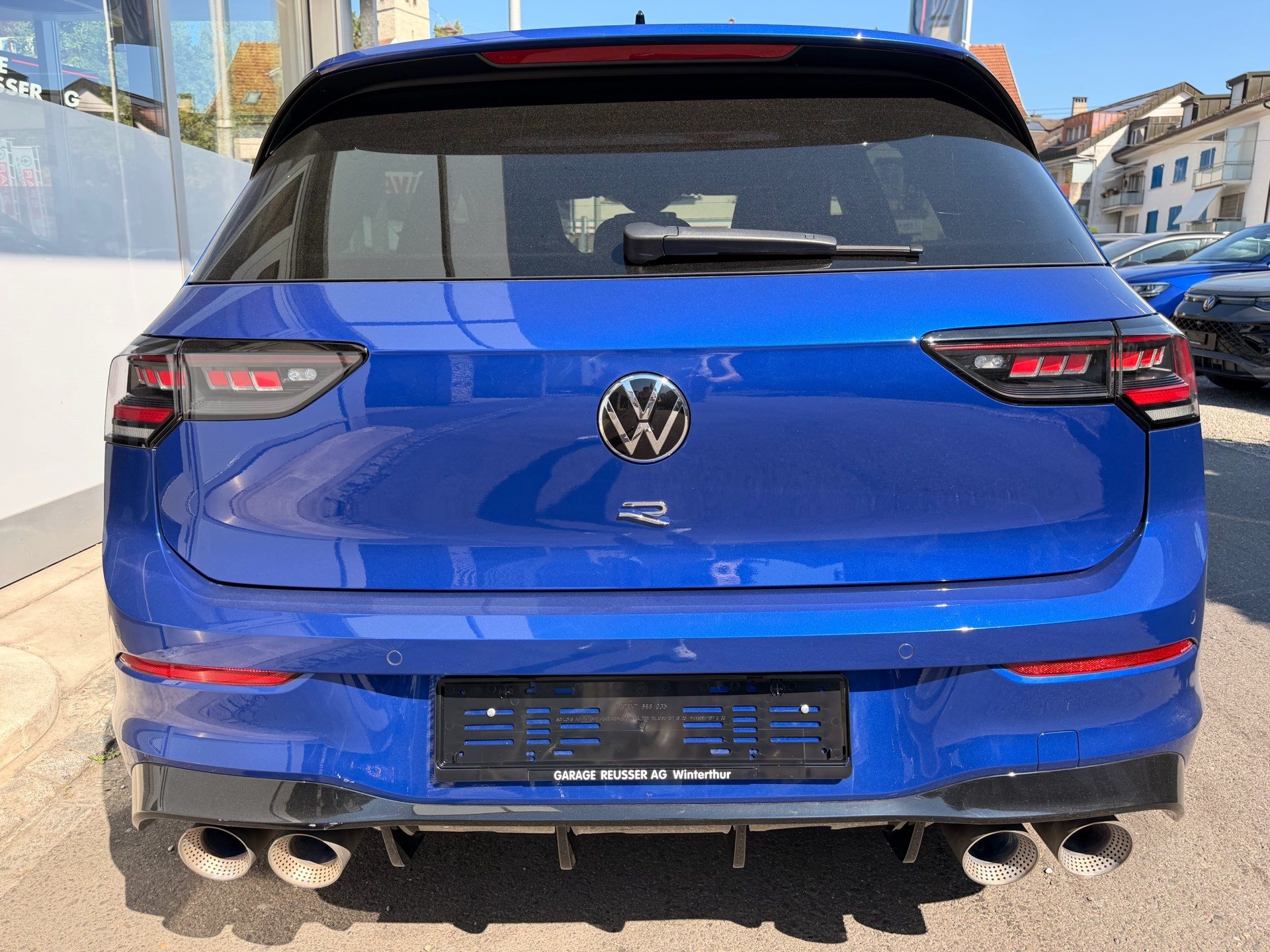 VW Golf R 2.0 TSI 333 PS 4MOTION *** AKRAPOVIC ABGAS & LEDER NAPPA ***-image-4