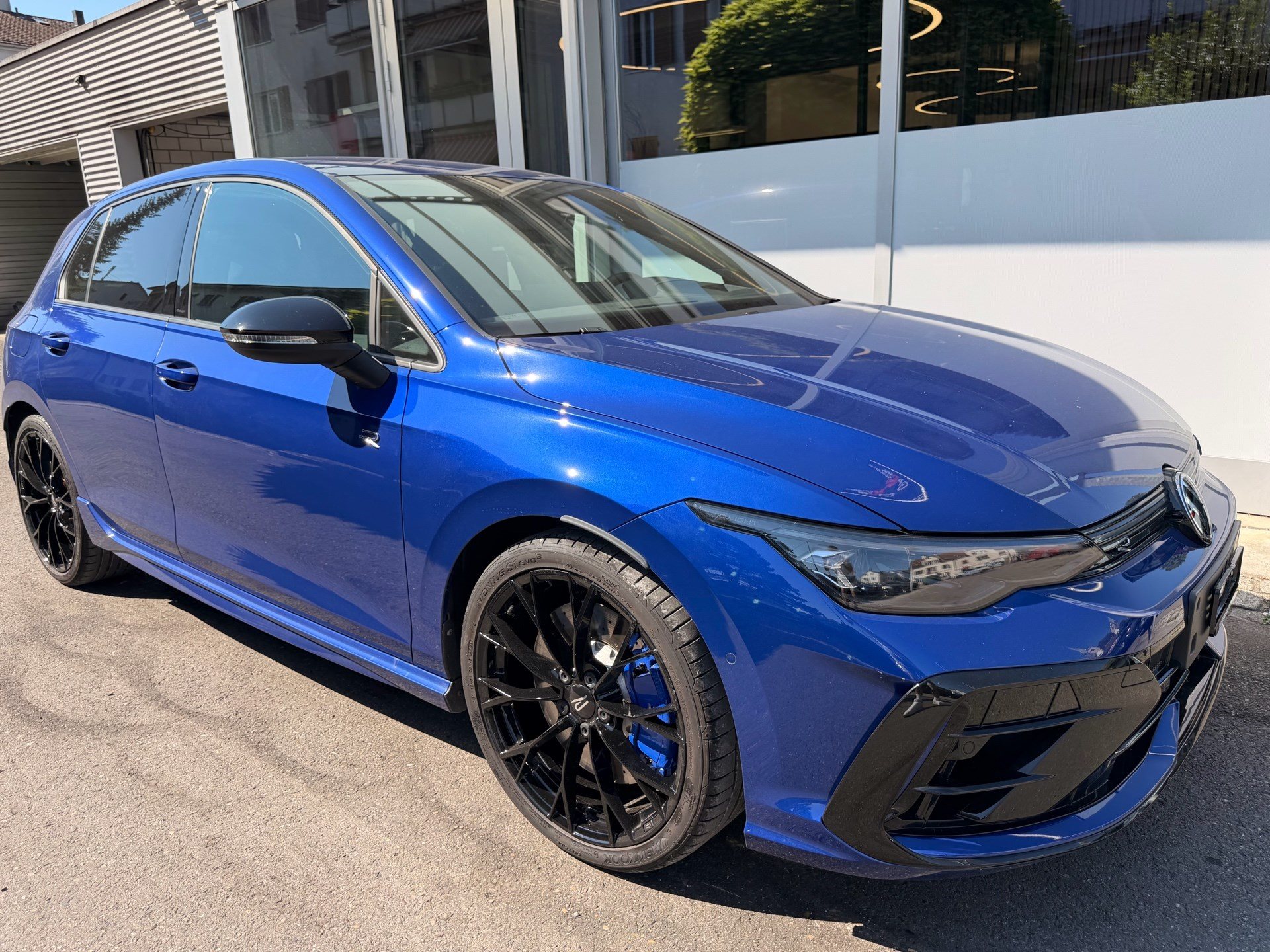 VW Golf R 2.0 TSI 333 PS 4MOTION *** AKRAPOVIC ABGAS & LEDER NAPPA ***-image-2