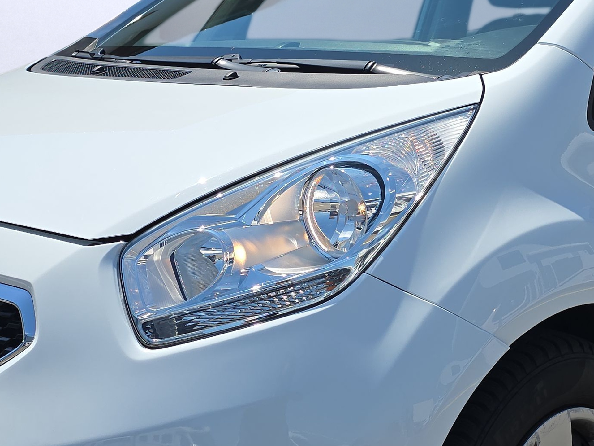 KIA Venga 1.6 CVVT Style Automatic-image-5