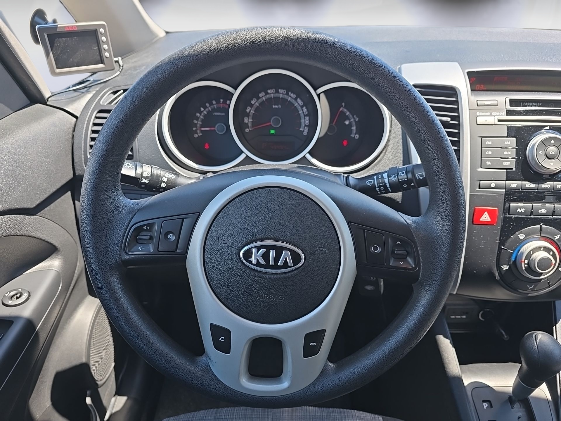 KIA Venga 1.6 CVVT Style Automatic-image-12