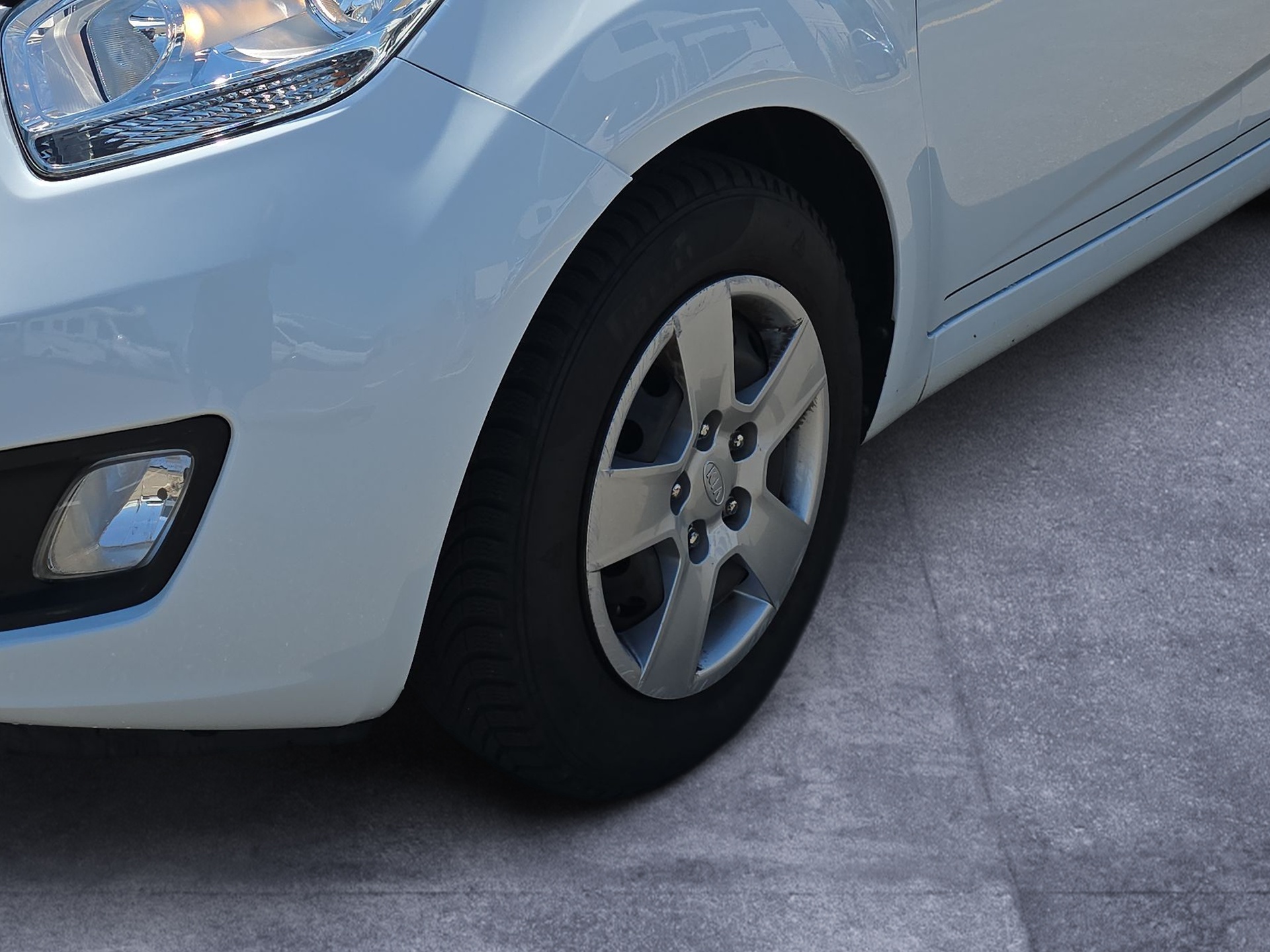 KIA Venga 1.6 CVVT Style Automatic-image-4