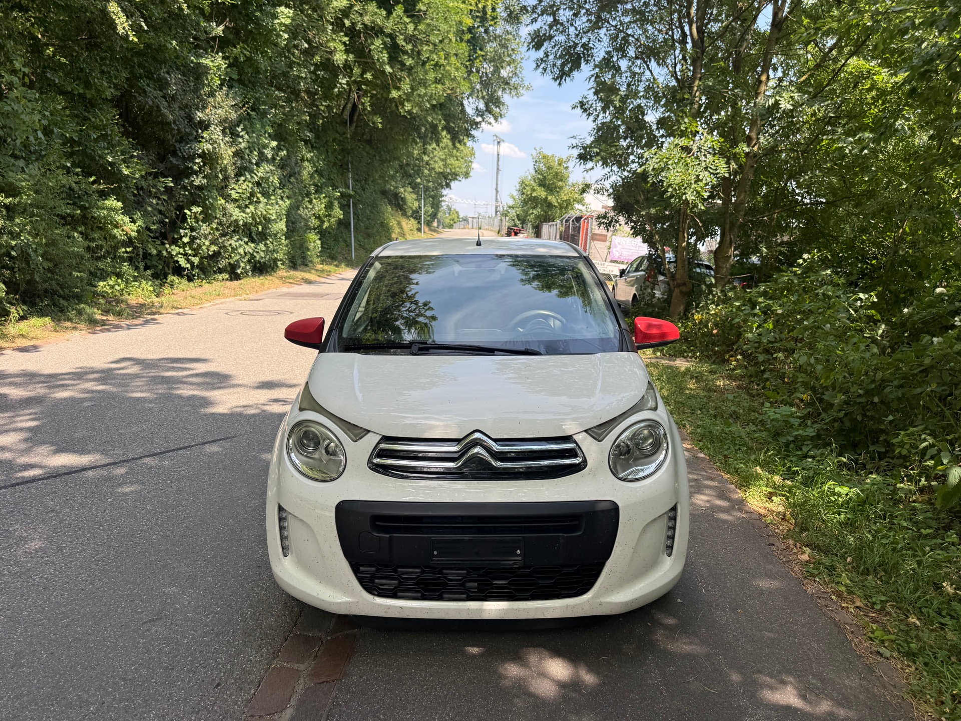 CITROEN C1 1.2 VTi Shine Airscape-image-0
