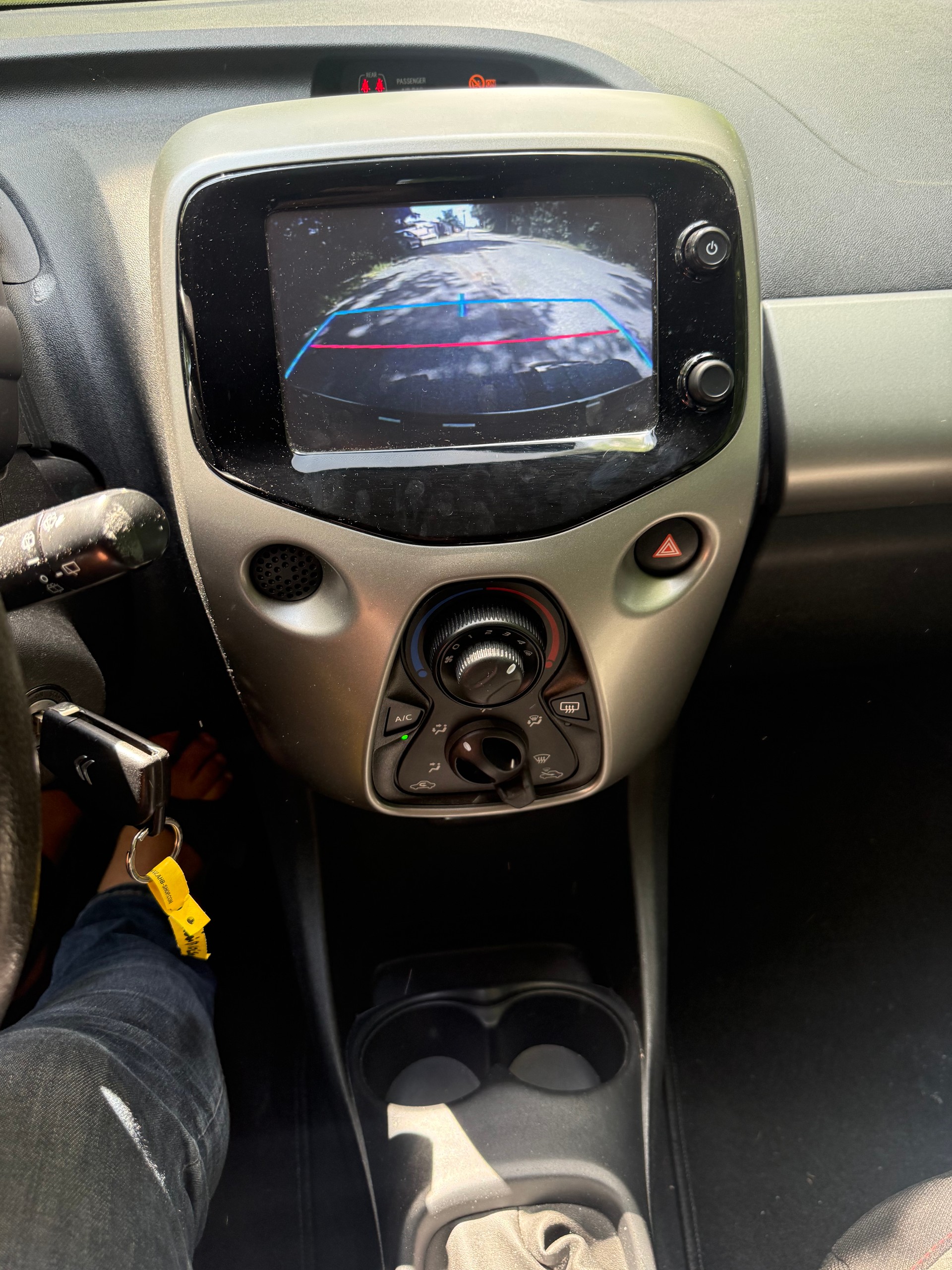CITROEN C1 1.2 VTi Shine Airscape-image-7