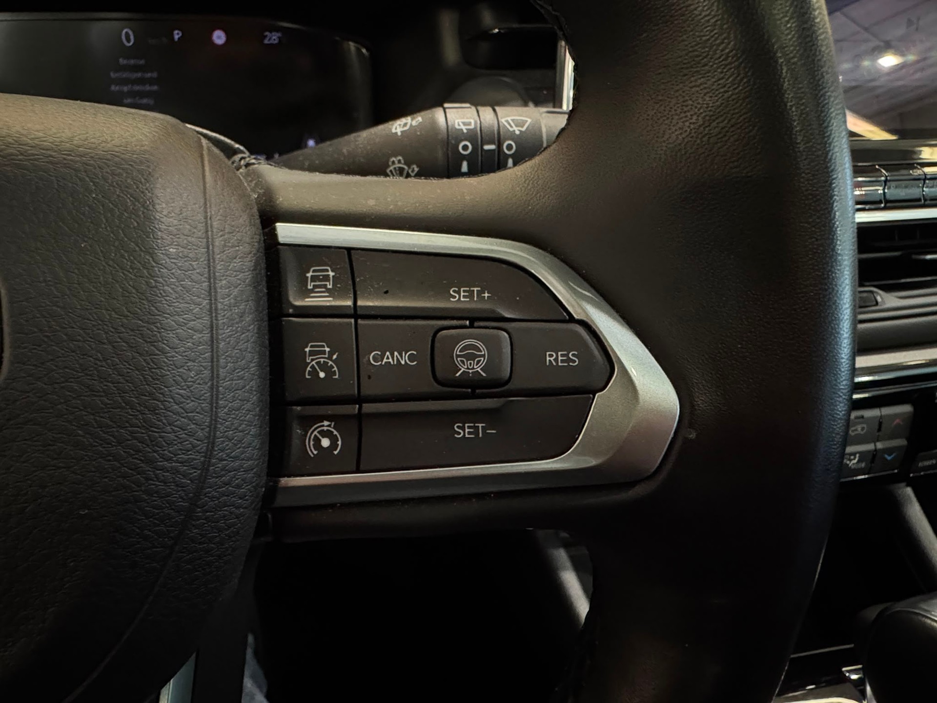 JEEP Compass 4x2 1.5 T MHEV Swiss Limited-image-11