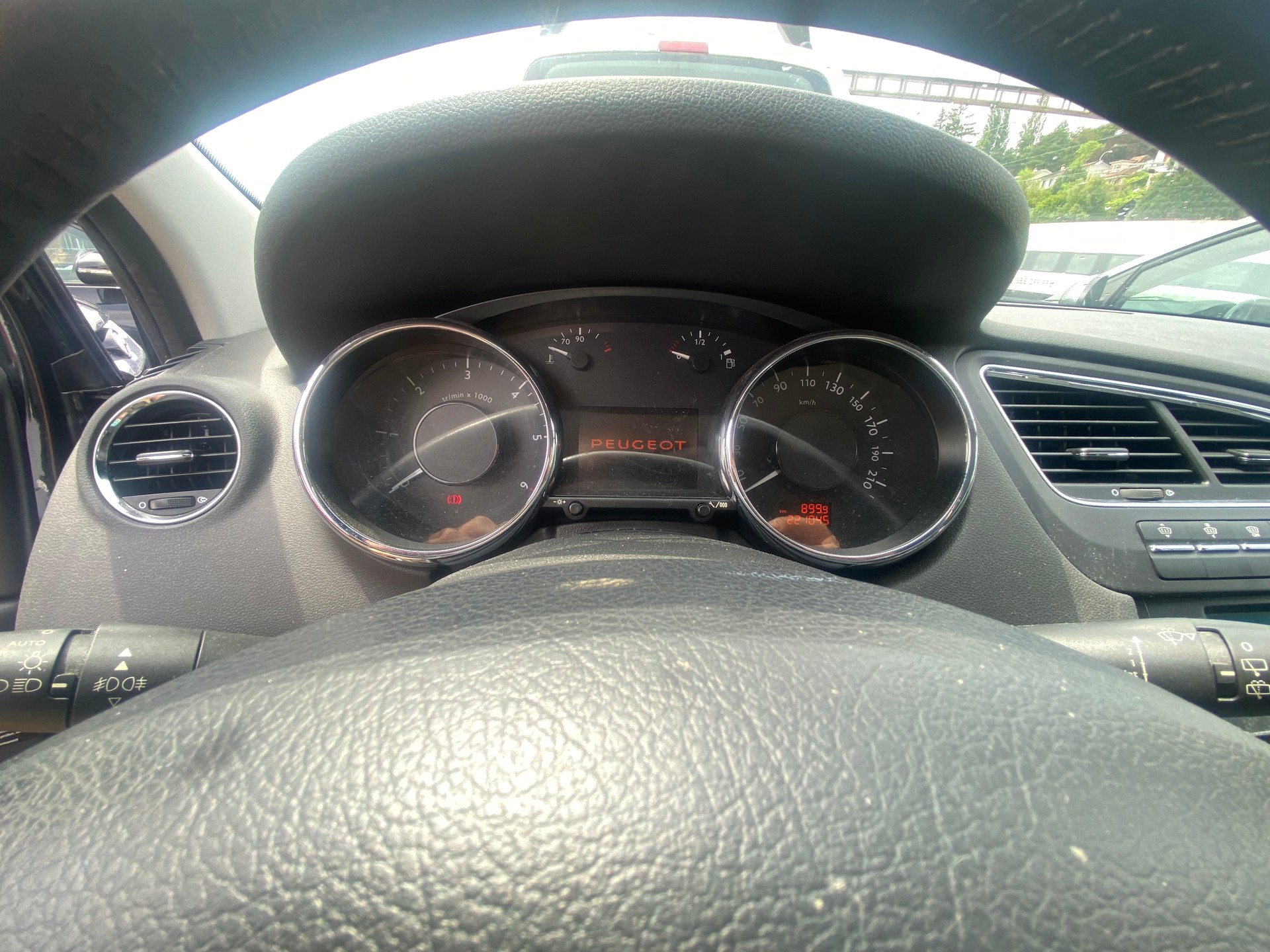 PEUGEOT 5008 2.0 HDI Sport Pack Automatic-image-4