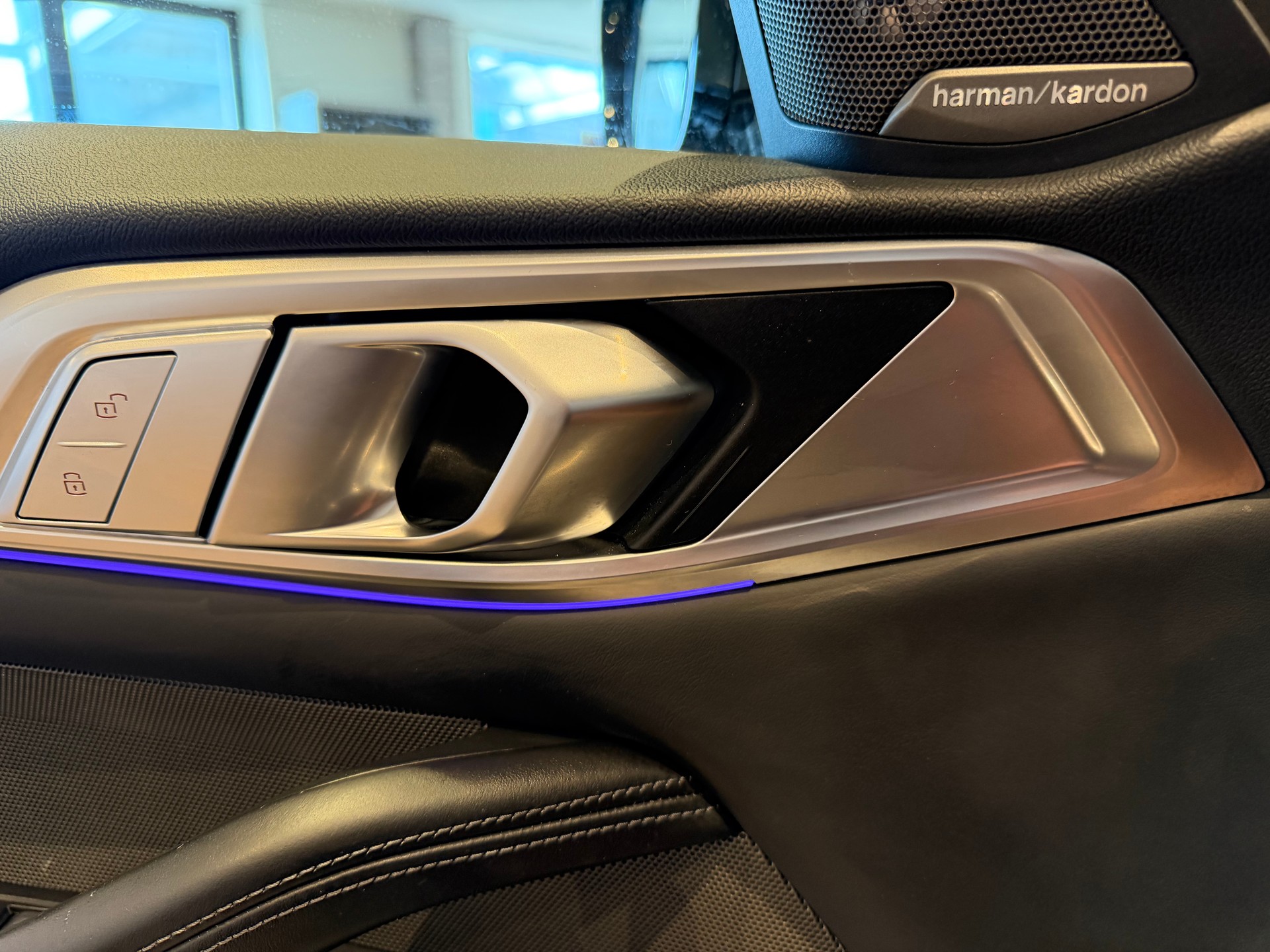 BMW M4 Competition xDrive Coupé-image-11