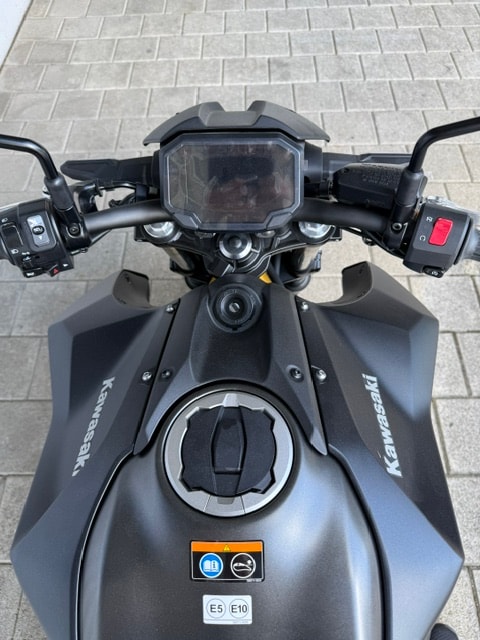 KAWASAKI 650 S schwarz - gold-image-6