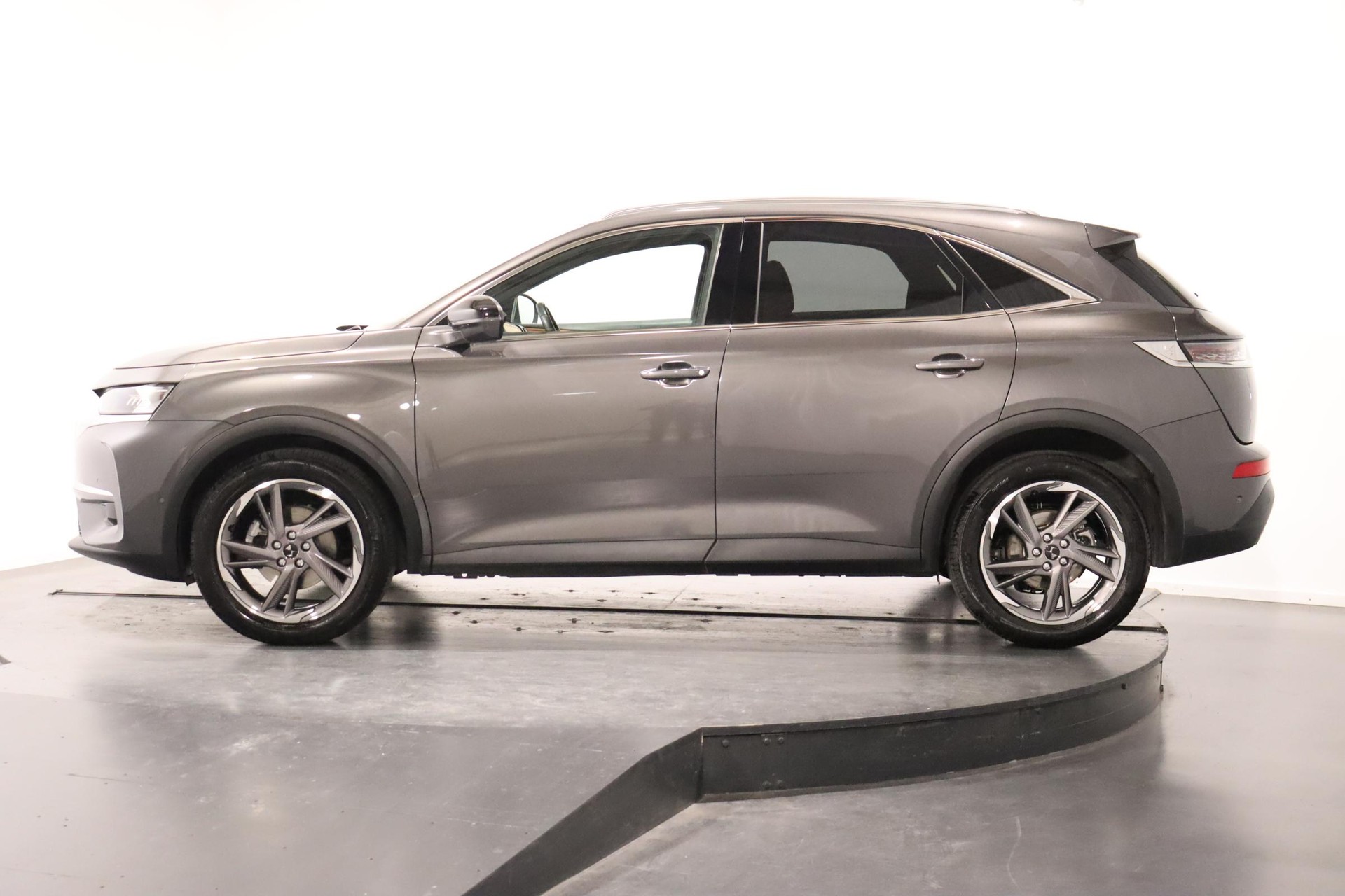 DS AUTOMOBILES 7 Crossback 1.6 PureTech 225 Rivoli-image-1