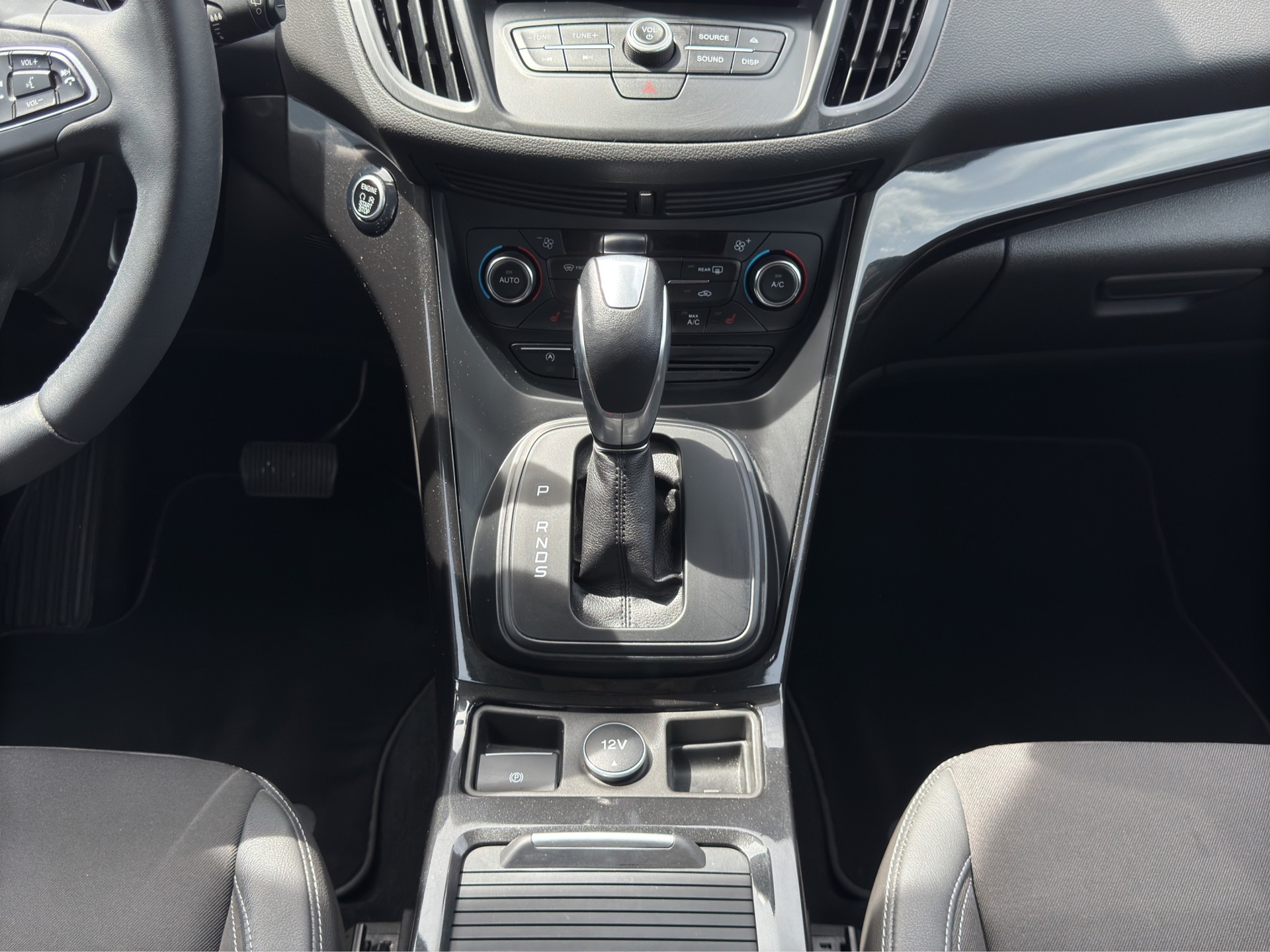 FORD Kuga 2.0 TDCi Titanium 4WD PowerShift-image-14