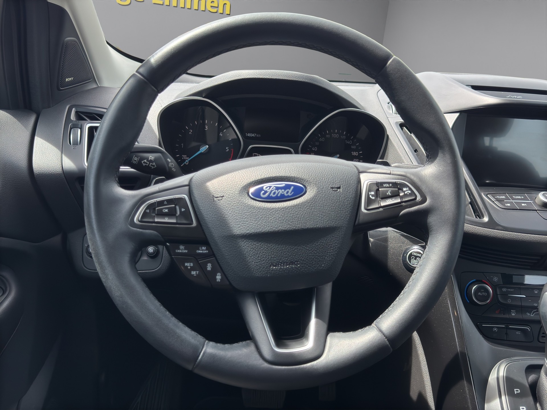 FORD Kuga 2.0 TDCi Titanium 4WD PowerShift-image-12