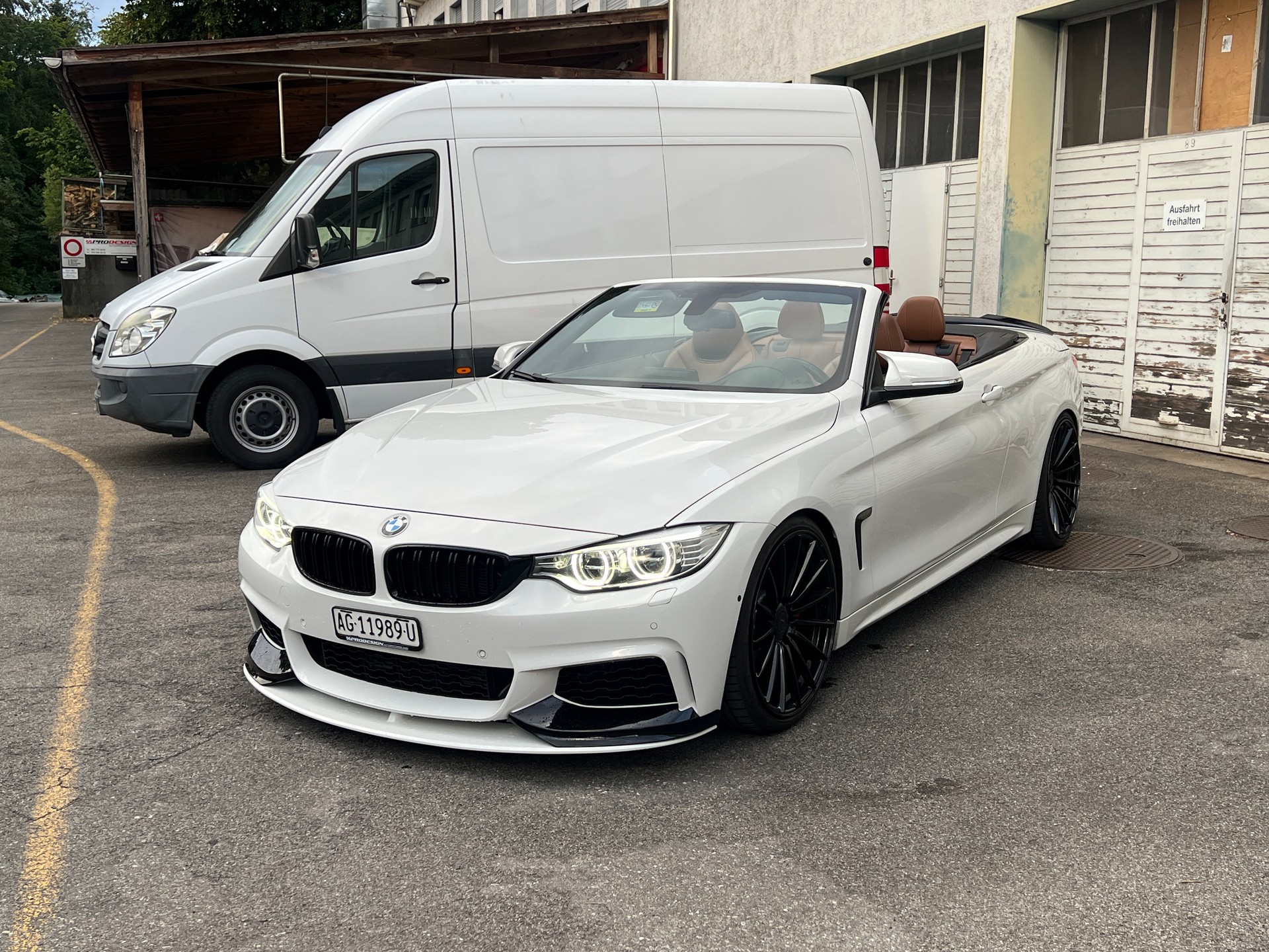 BMW 435i Cabriolet Sport Line-image-0