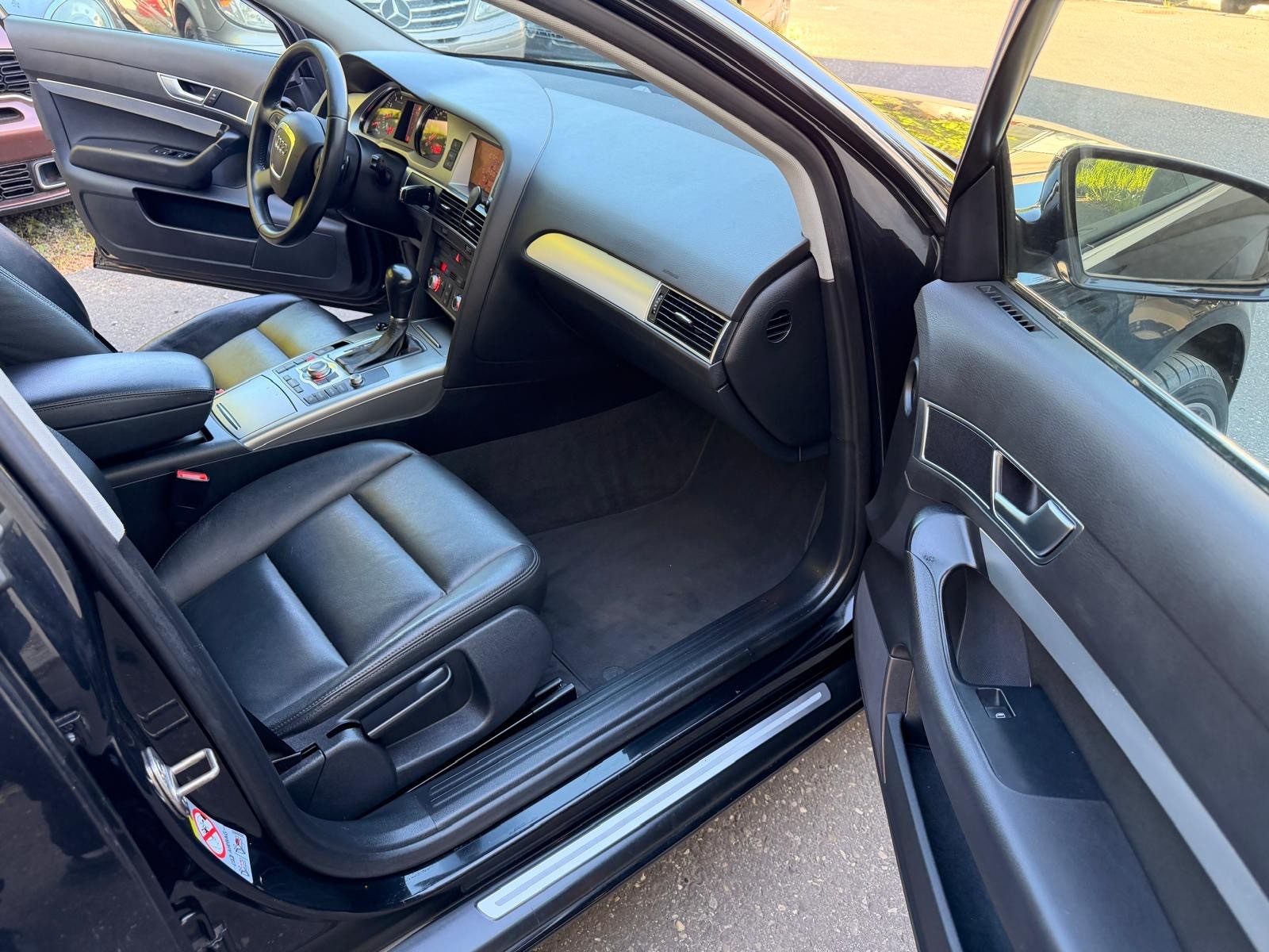AUDI A6 Avant 2.8 V6 FSI multitronic-image-11