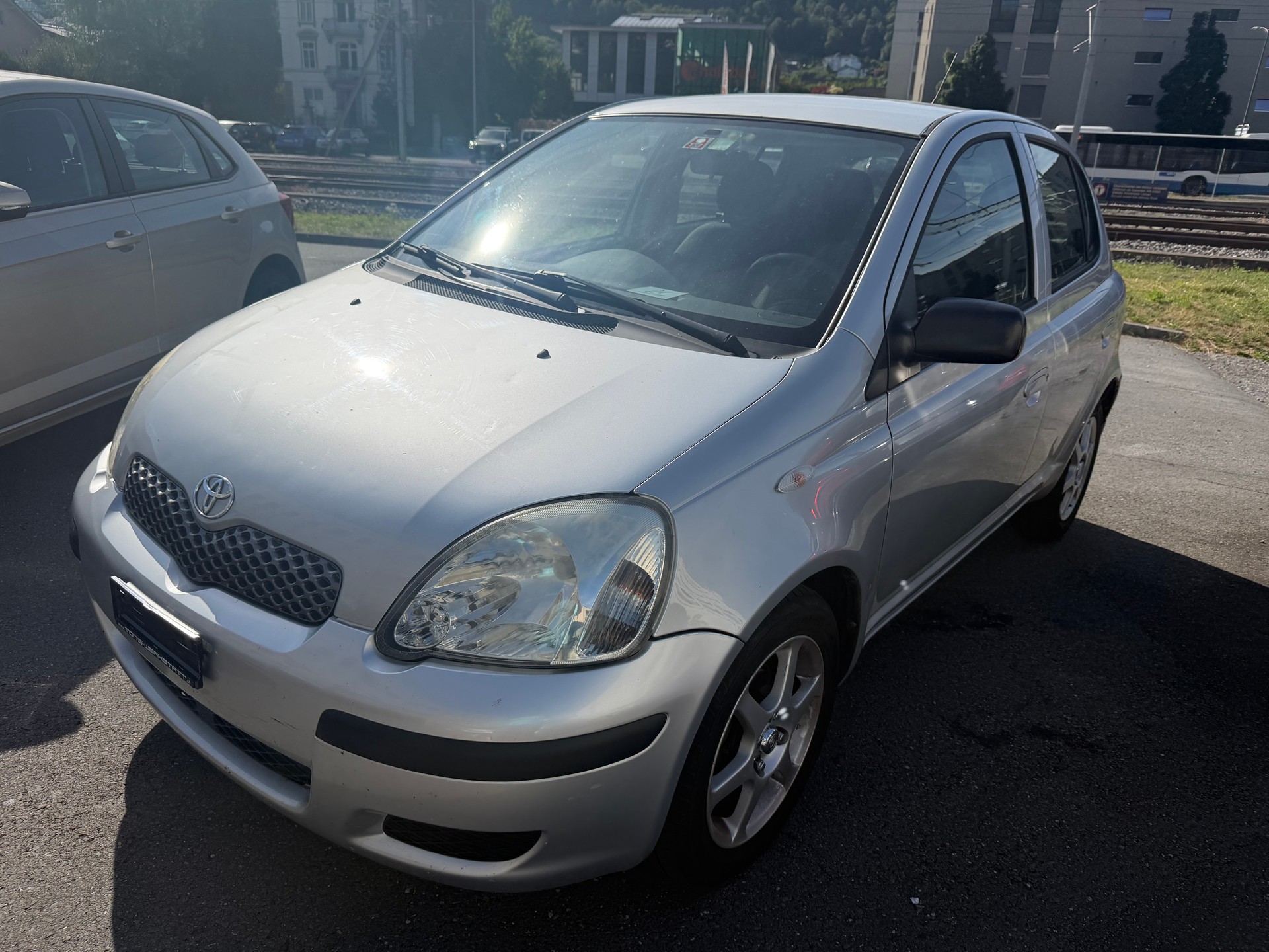 TOYOTA Yaris 1.0 Linea Luna-image-0