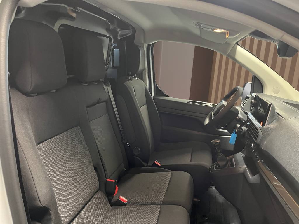 PEUGEOT Expert 2.0 BlueHDi 145 S&S Standard-image-10