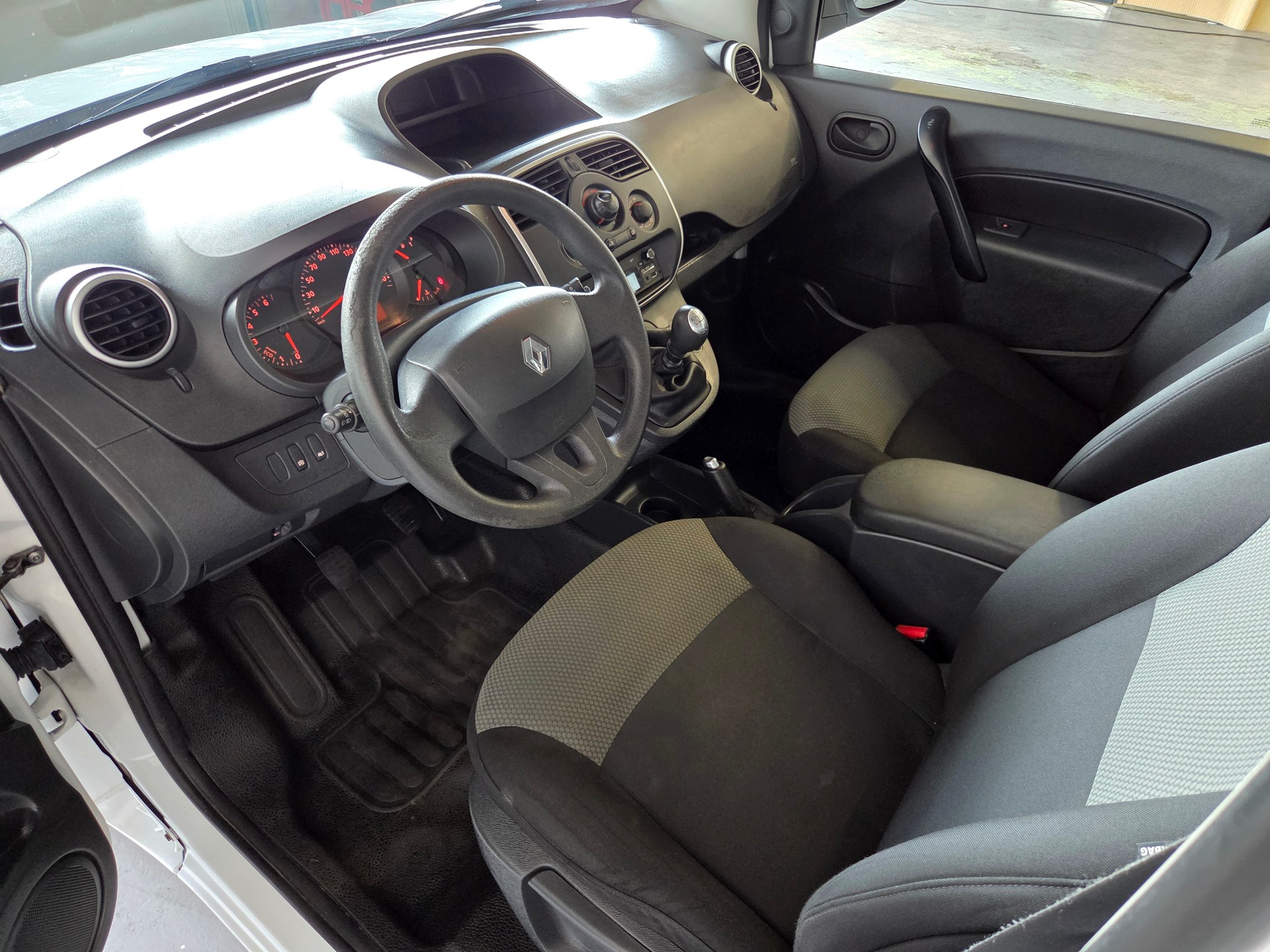 RENAULT Kangoo Kombi 1.5 Blue dCi 80 Life-image-3
