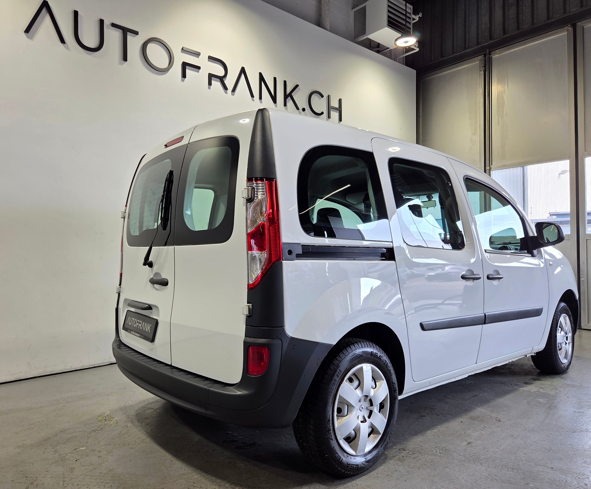 RENAULT Kangoo Kombi 1.5 Blue dCi 80 Life-image-2