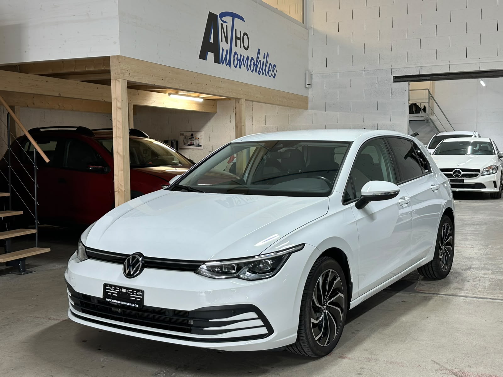 VW Golf 1.5 TSI ACT Life-image-0