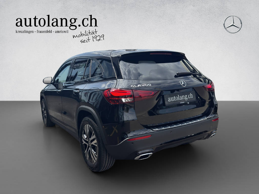 MERCEDES-BENZ GLA 200 Night Star Progressive-image-2