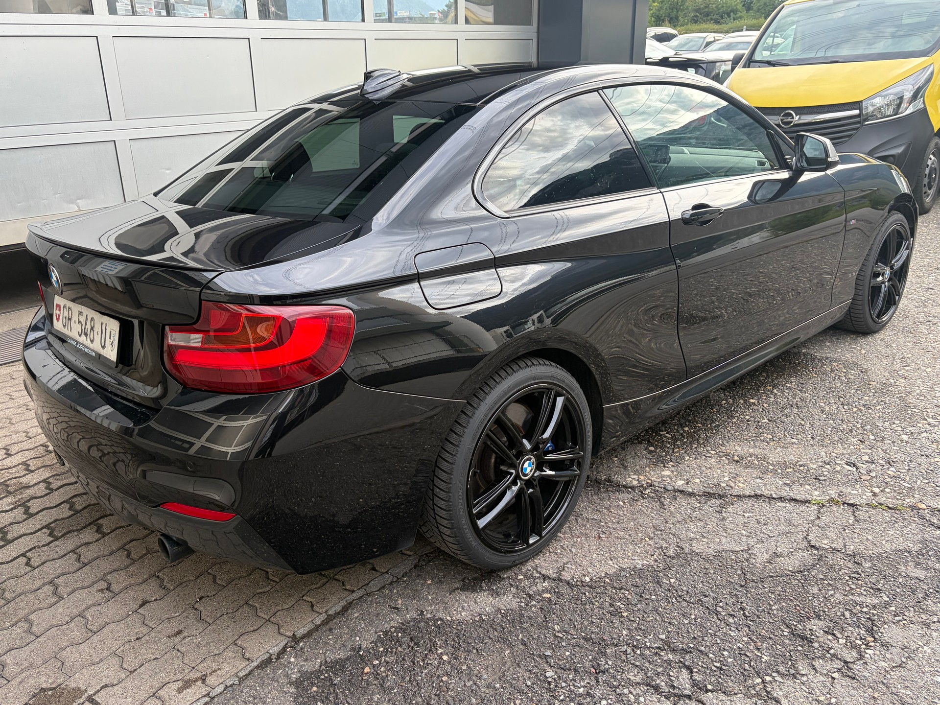 BMW M235i xDrive Steptronic-image-9