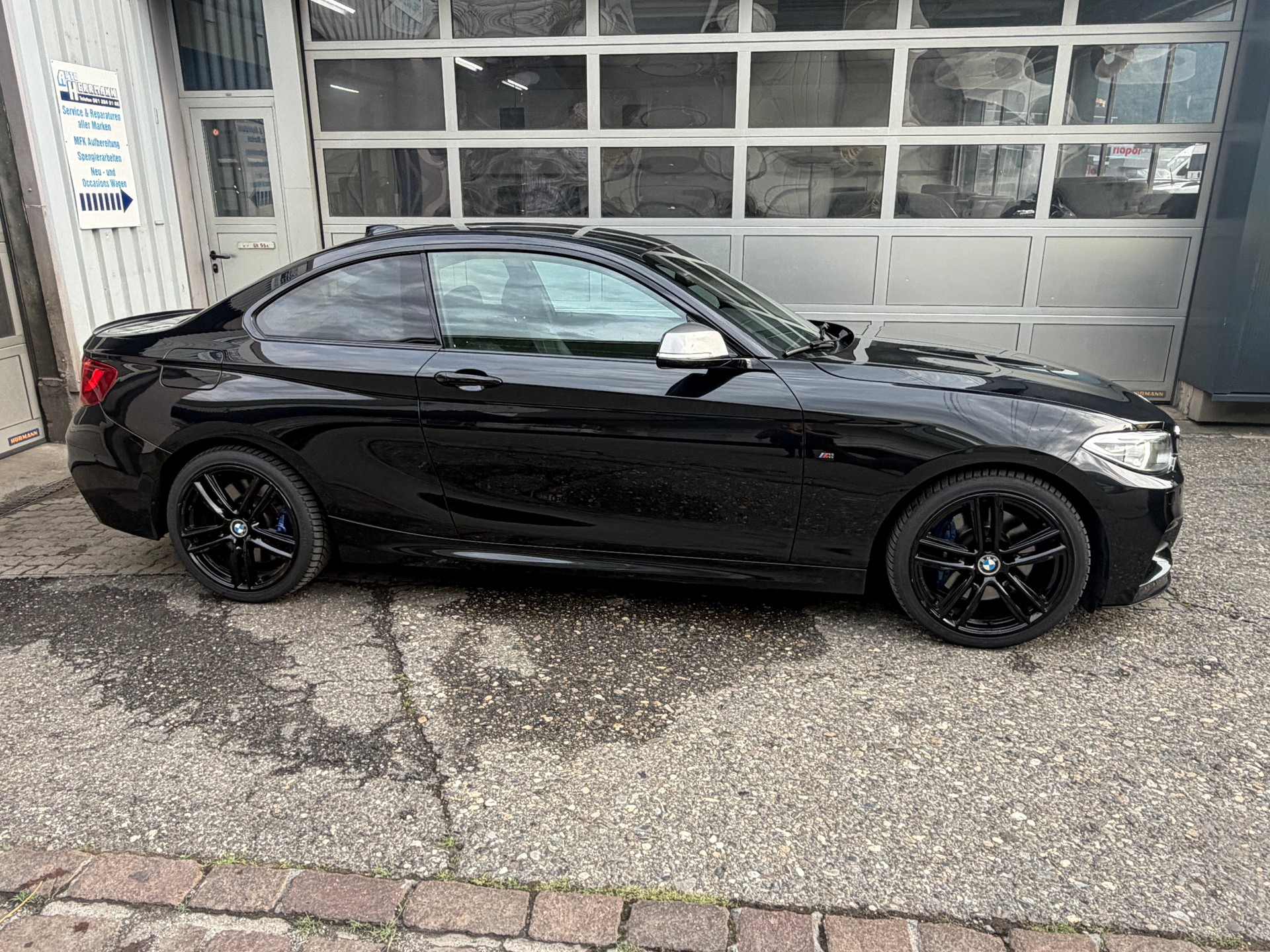 BMW M235i xDrive Steptronic-image-8