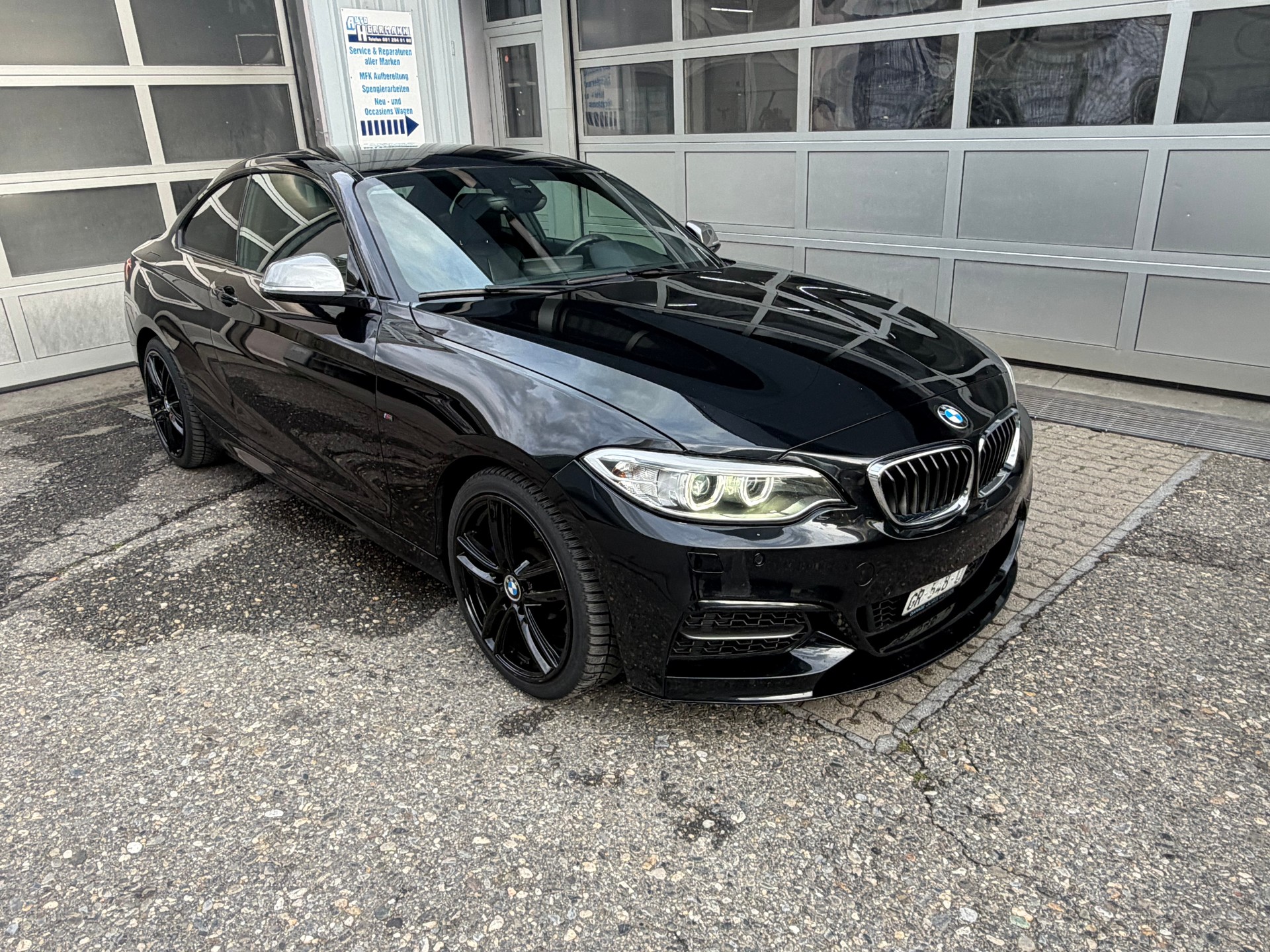 BMW M235i xDrive Steptronic-image-0