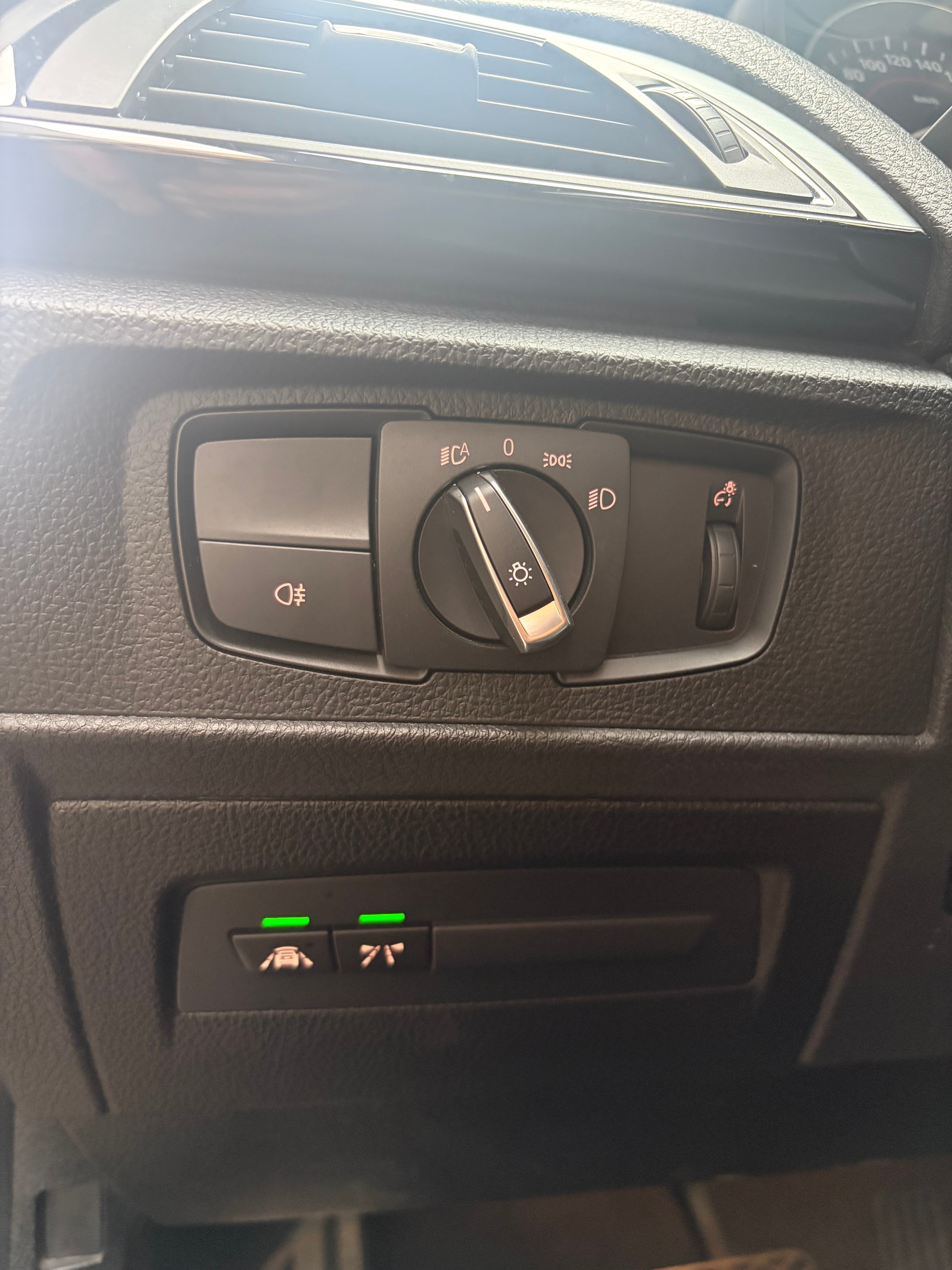 BMW M235i xDrive Steptronic-image-4