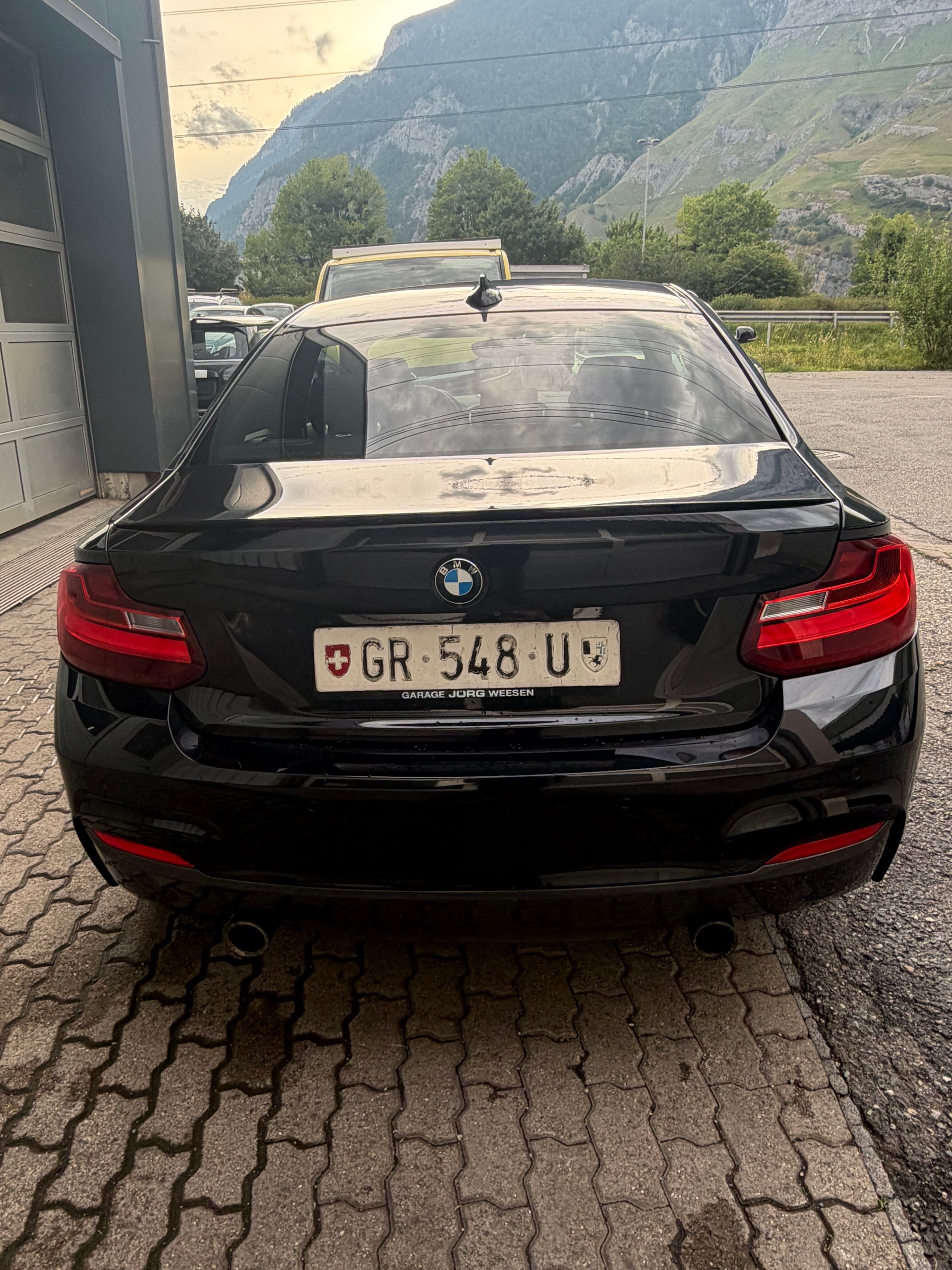 BMW M235i xDrive Steptronic-image-12