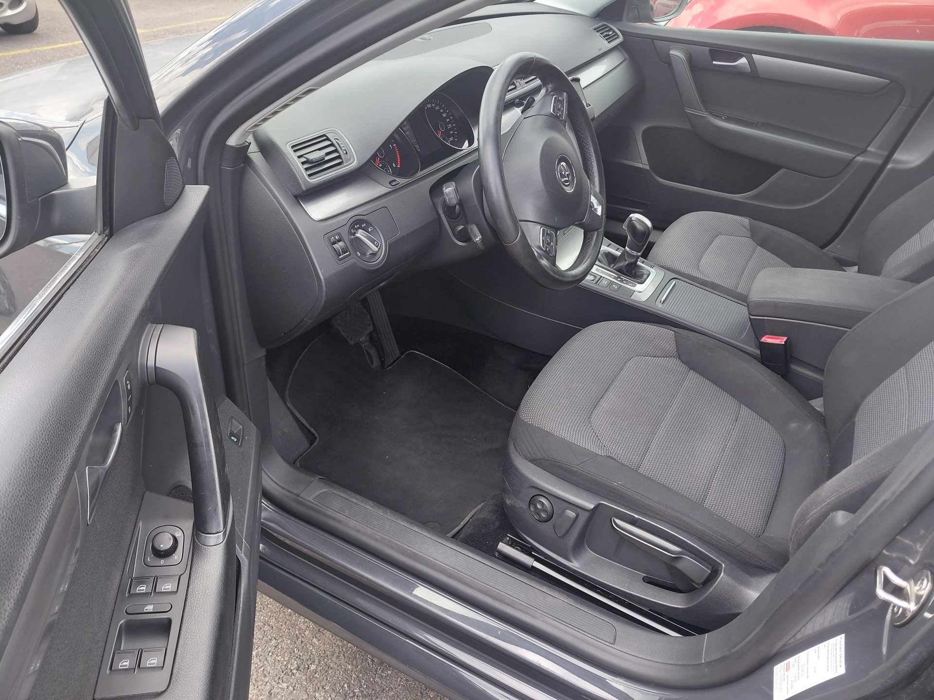 VW Passat Variant 2.0 TDI BMT Comfortline DSG-image-10