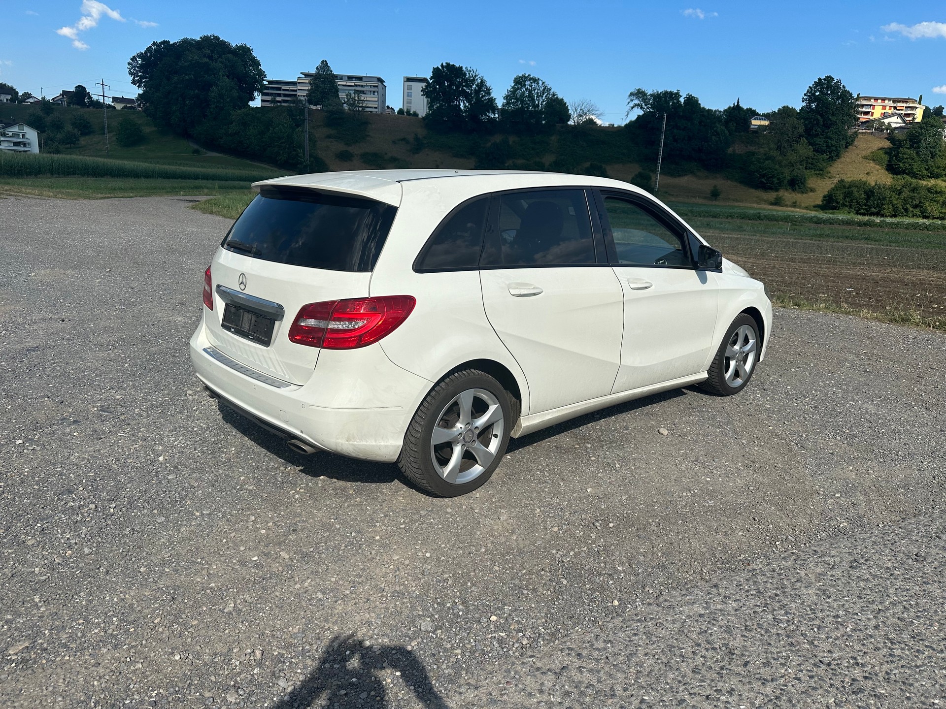 MERCEDES-BENZ B 180 7G-DCT-image-5