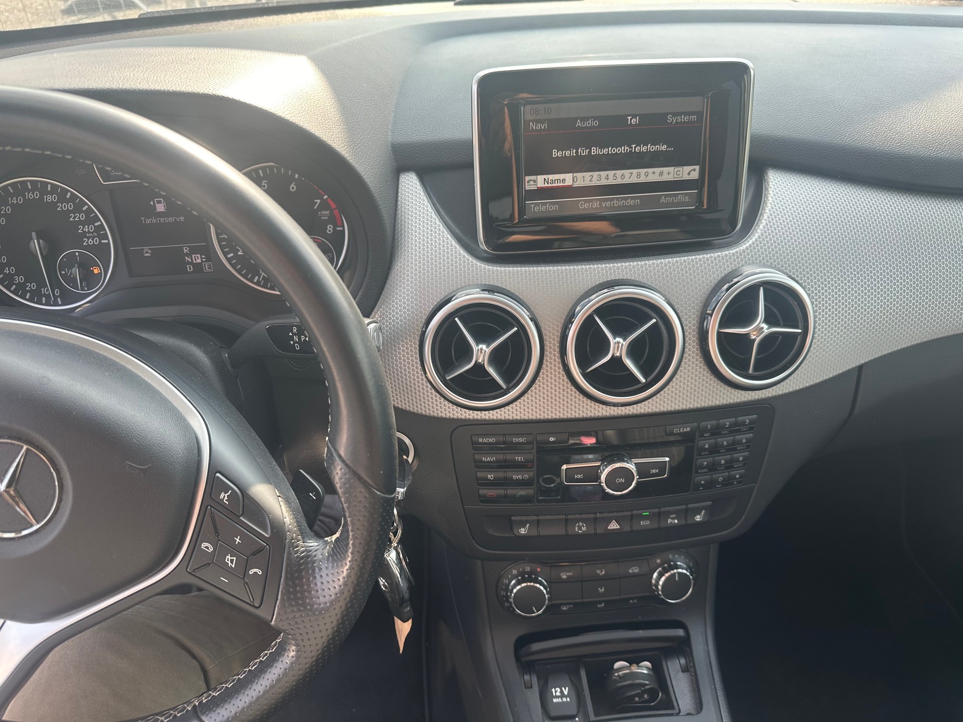MERCEDES-BENZ B 180 7G-DCT-image-10