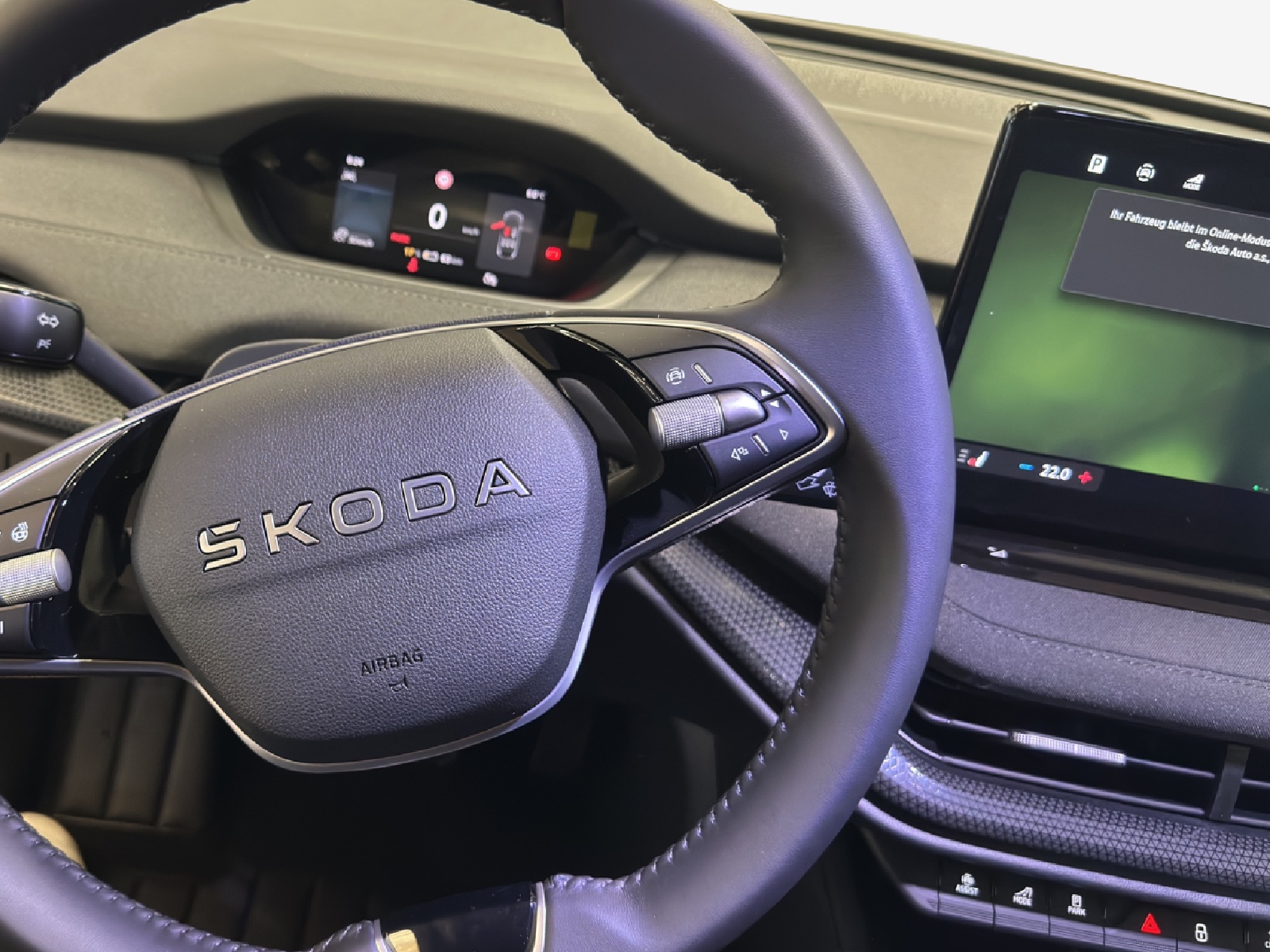 SKODA Elroq 60-image-9