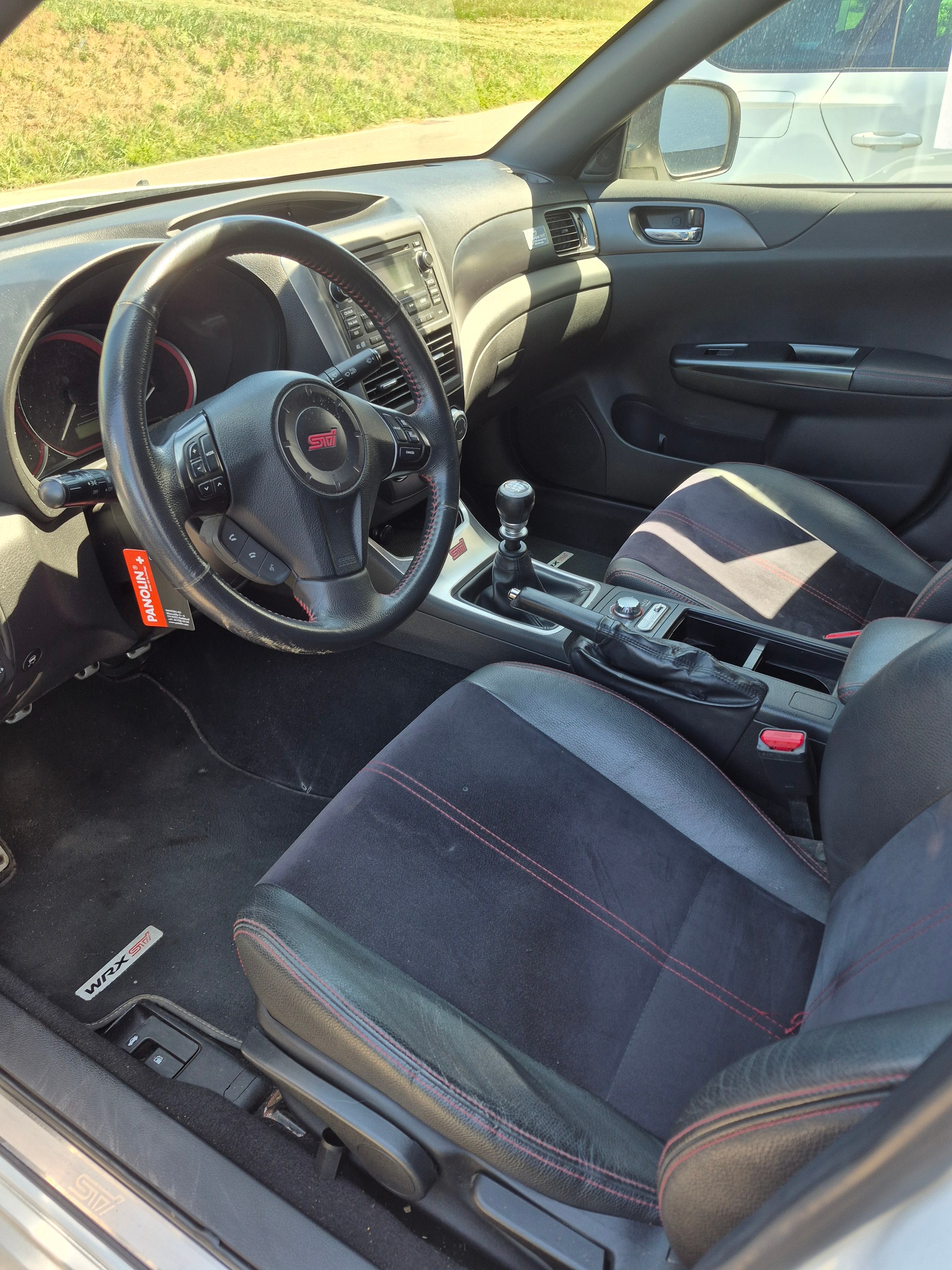 SUBARU WRX STI-image-2
