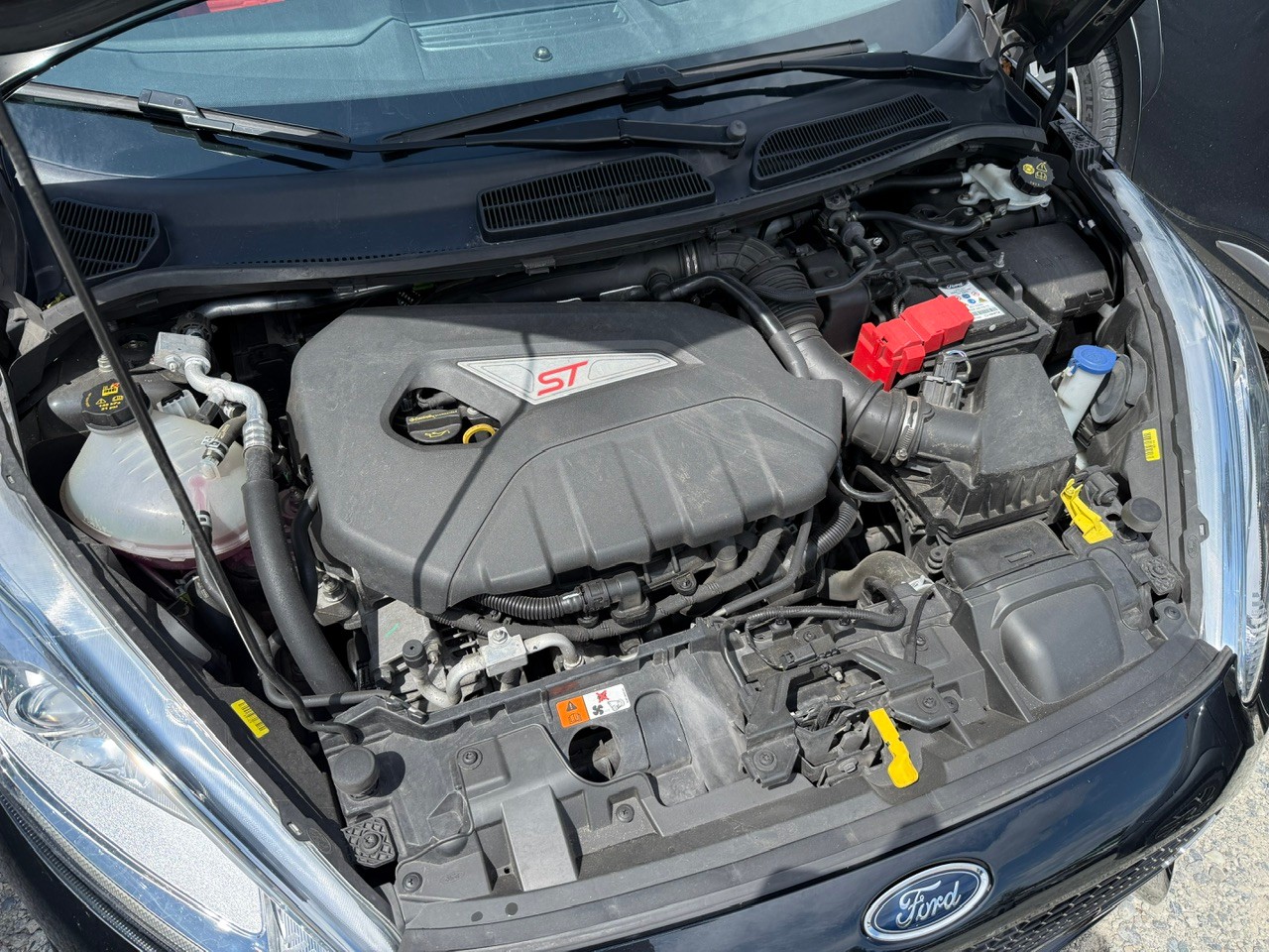 FORD Fiesta 1.6 SCTi ST-2-image-13