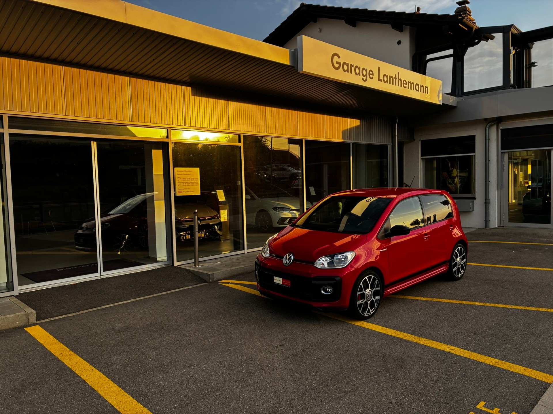 VW Up 1.0 TSI GTI-image-1