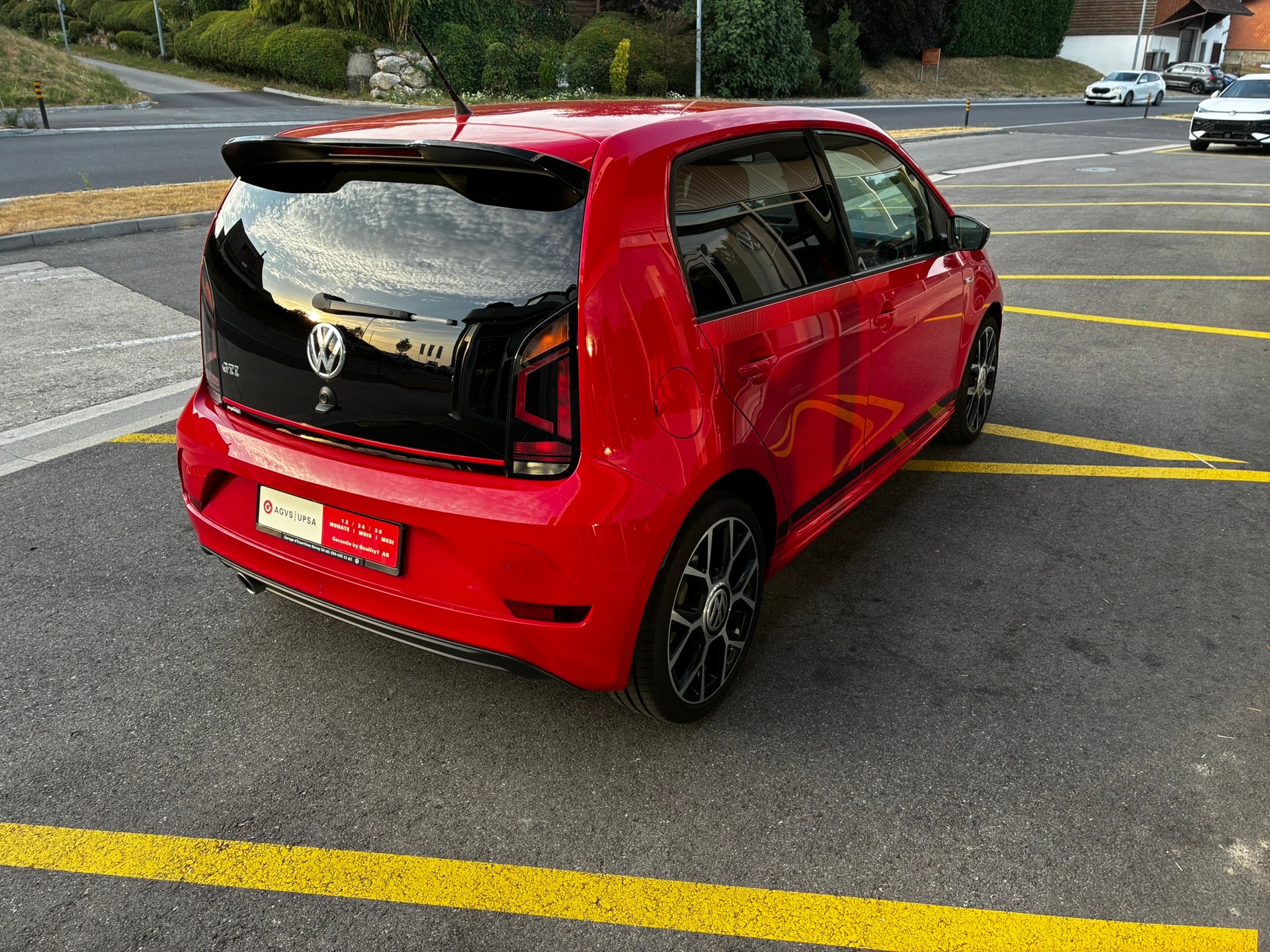 VW Up 1.0 TSI GTI-image-3
