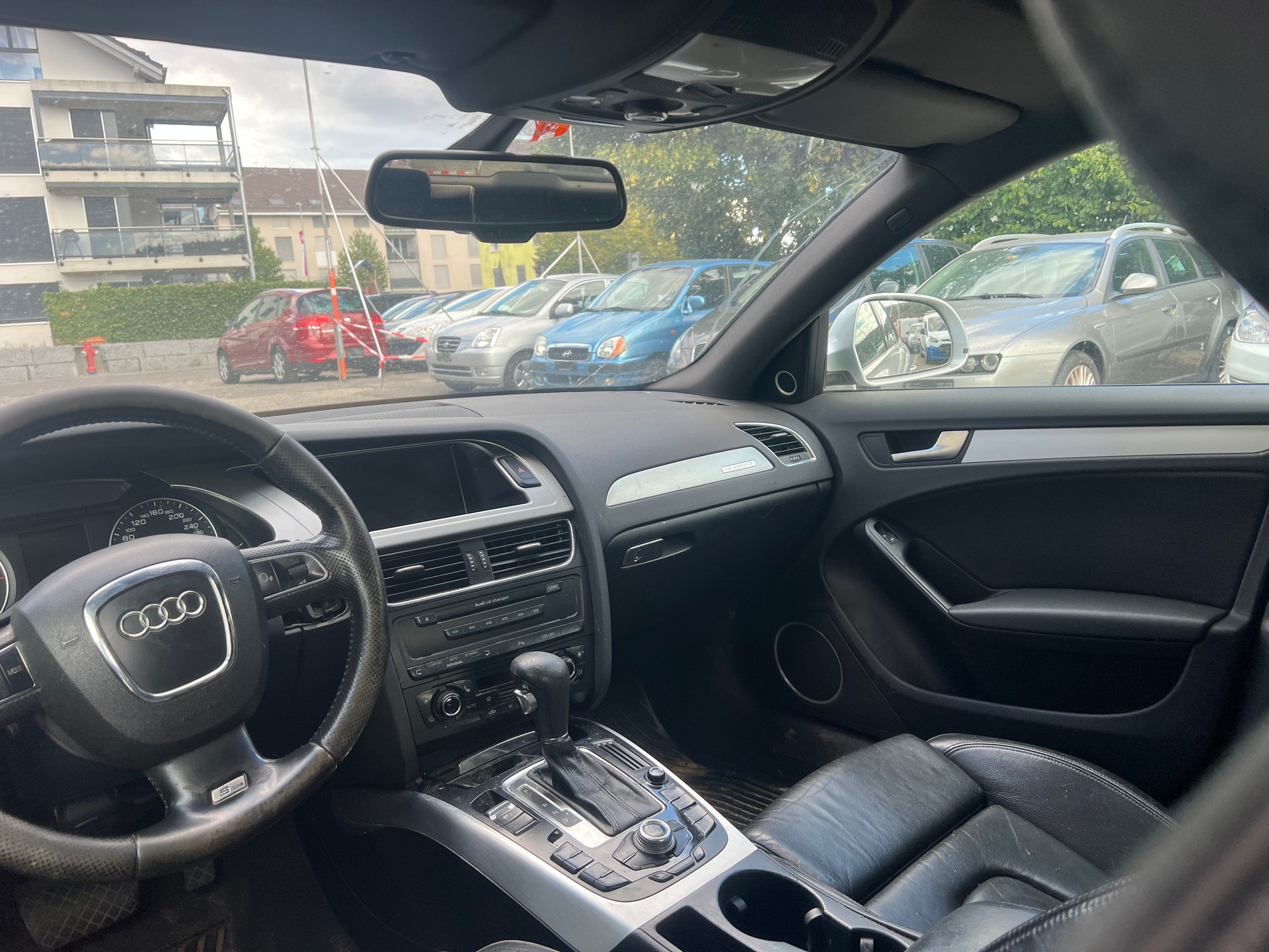 AUDI A4 Avant 3.0 V6 TDI quattro-image-5