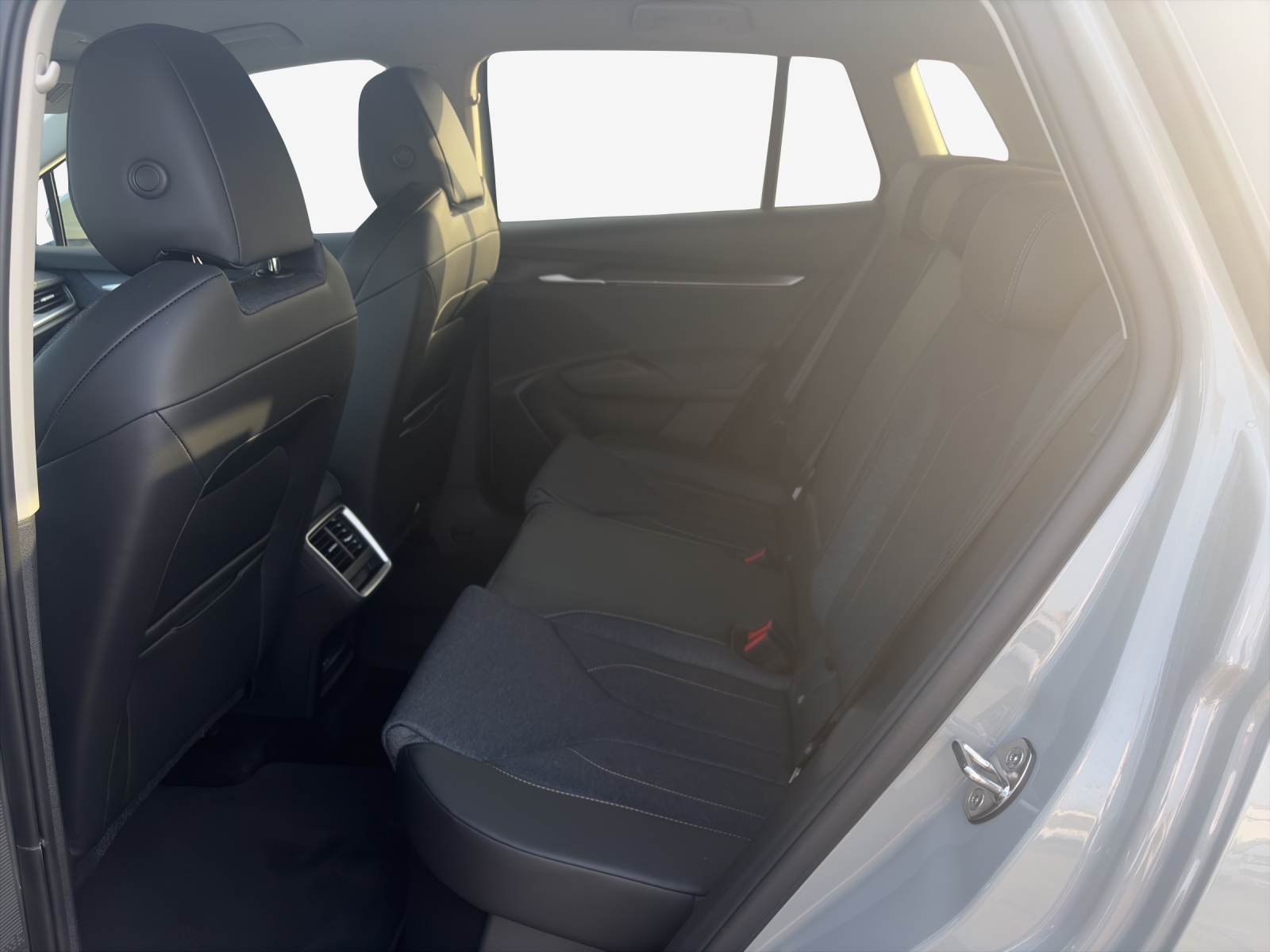SKODA Elroq 85-image-12