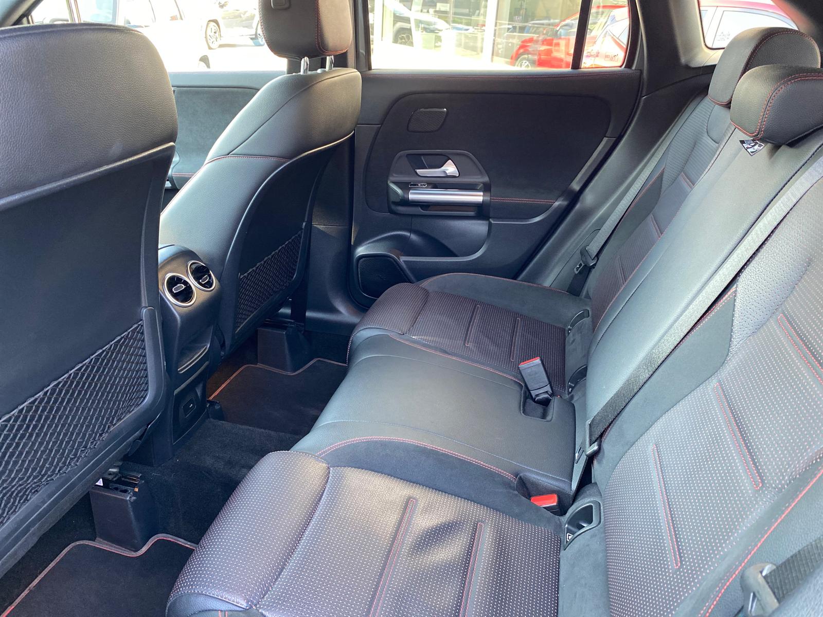 MERCEDES-BENZ GLA 250 4Matic Edition 1. 8G-DCT-image-20