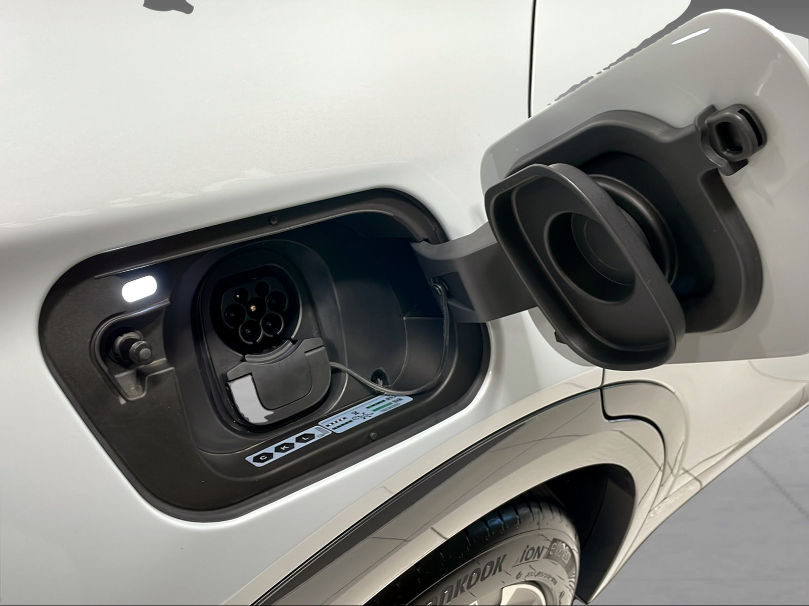 CUPRA Tavascan Edge 4D 77 kWh-image-13