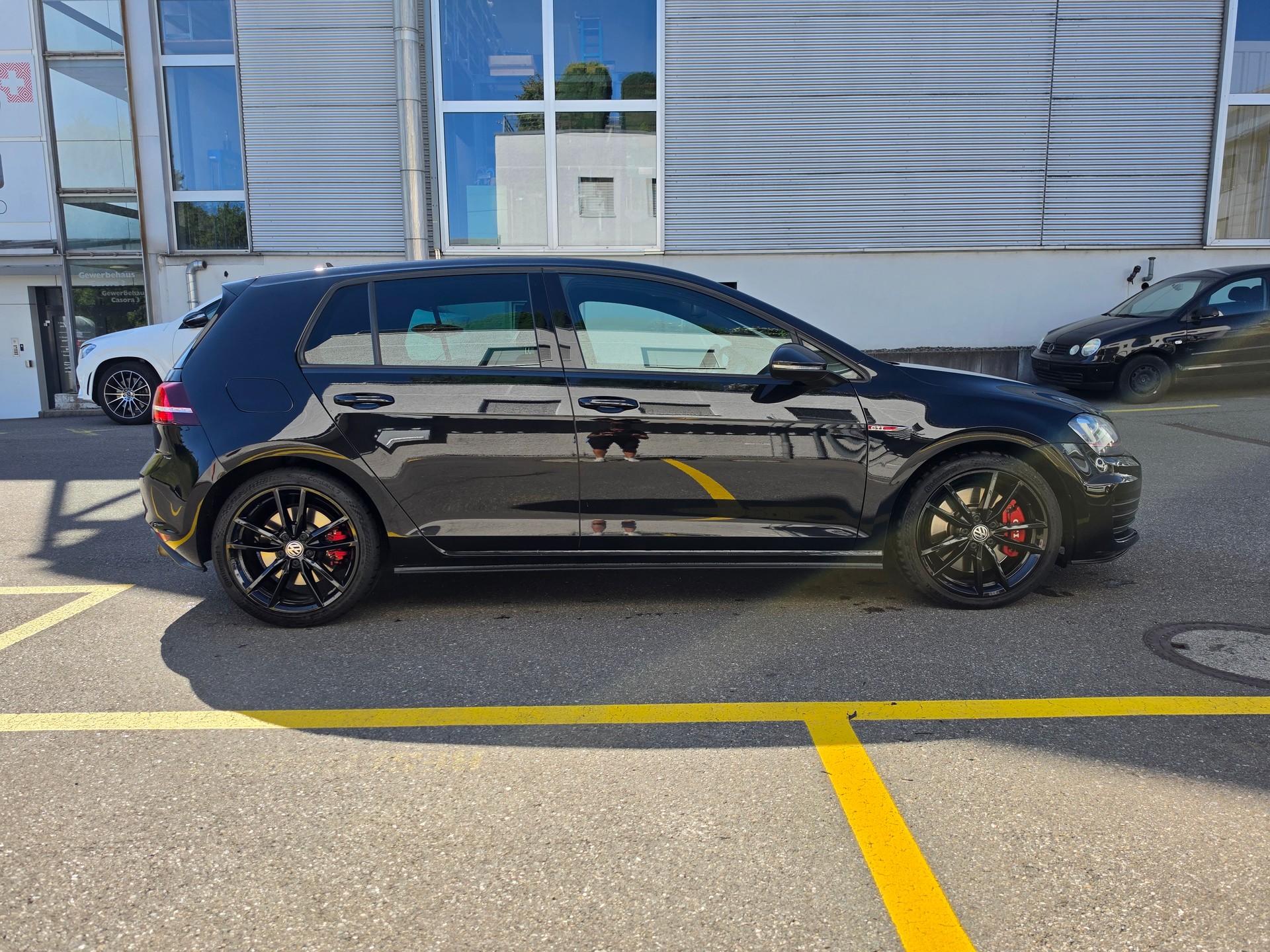 VW Golf 2.0 TSI GTI Performance DSG-image-3