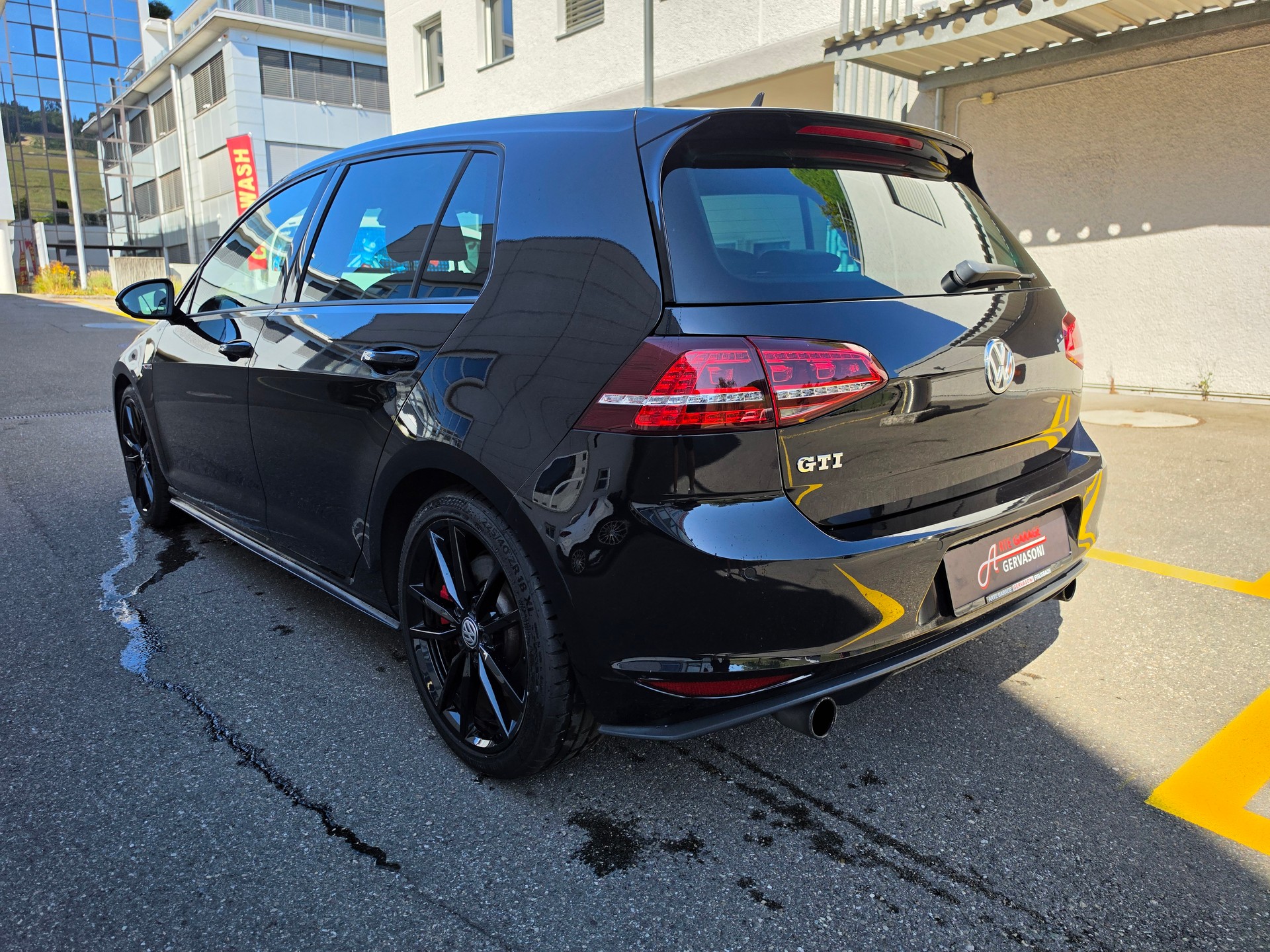 VW Golf 2.0 TSI GTI Performance DSG-image-6