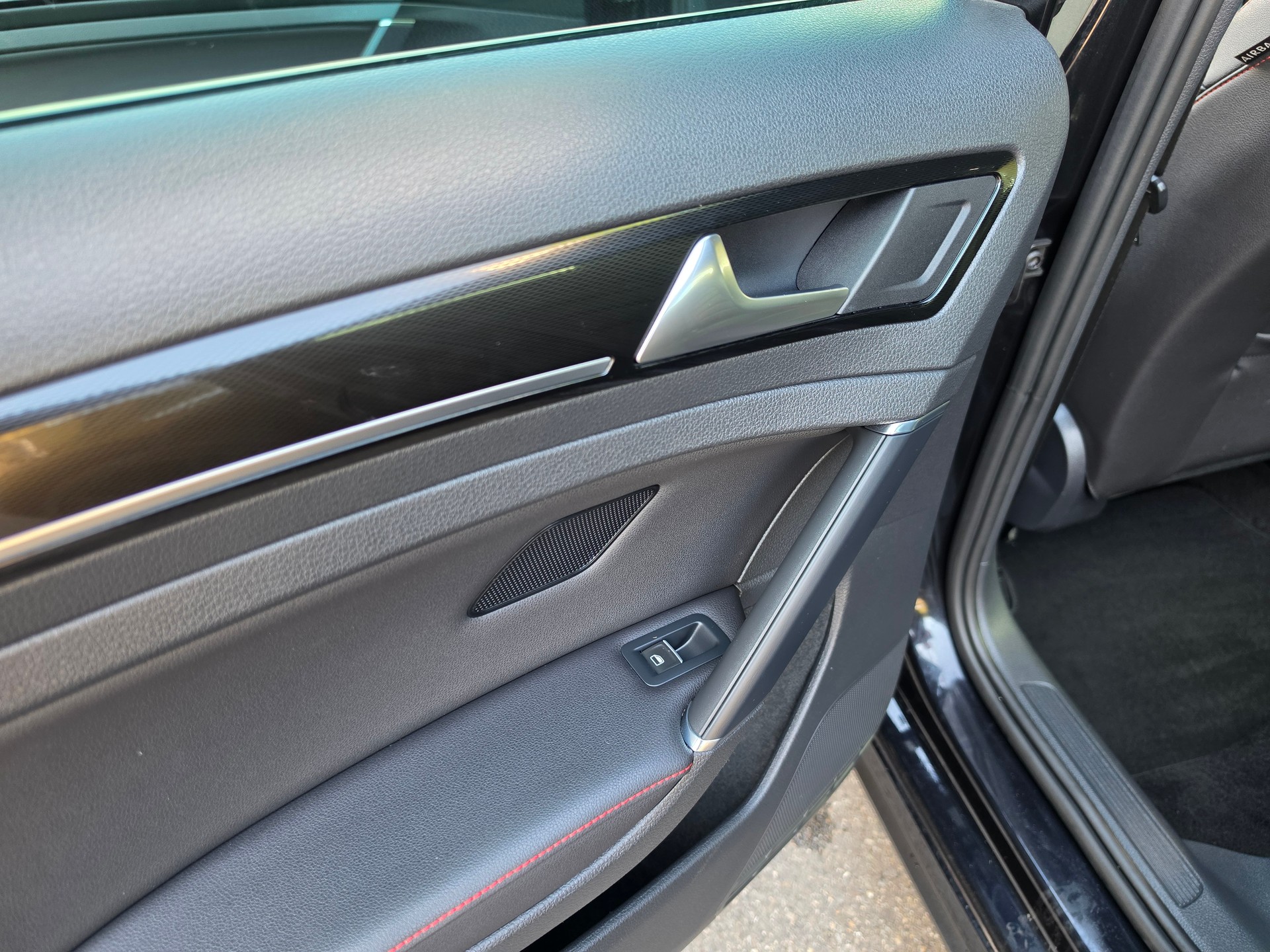 VW Golf 2.0 TSI GTI Performance DSG-image-15
