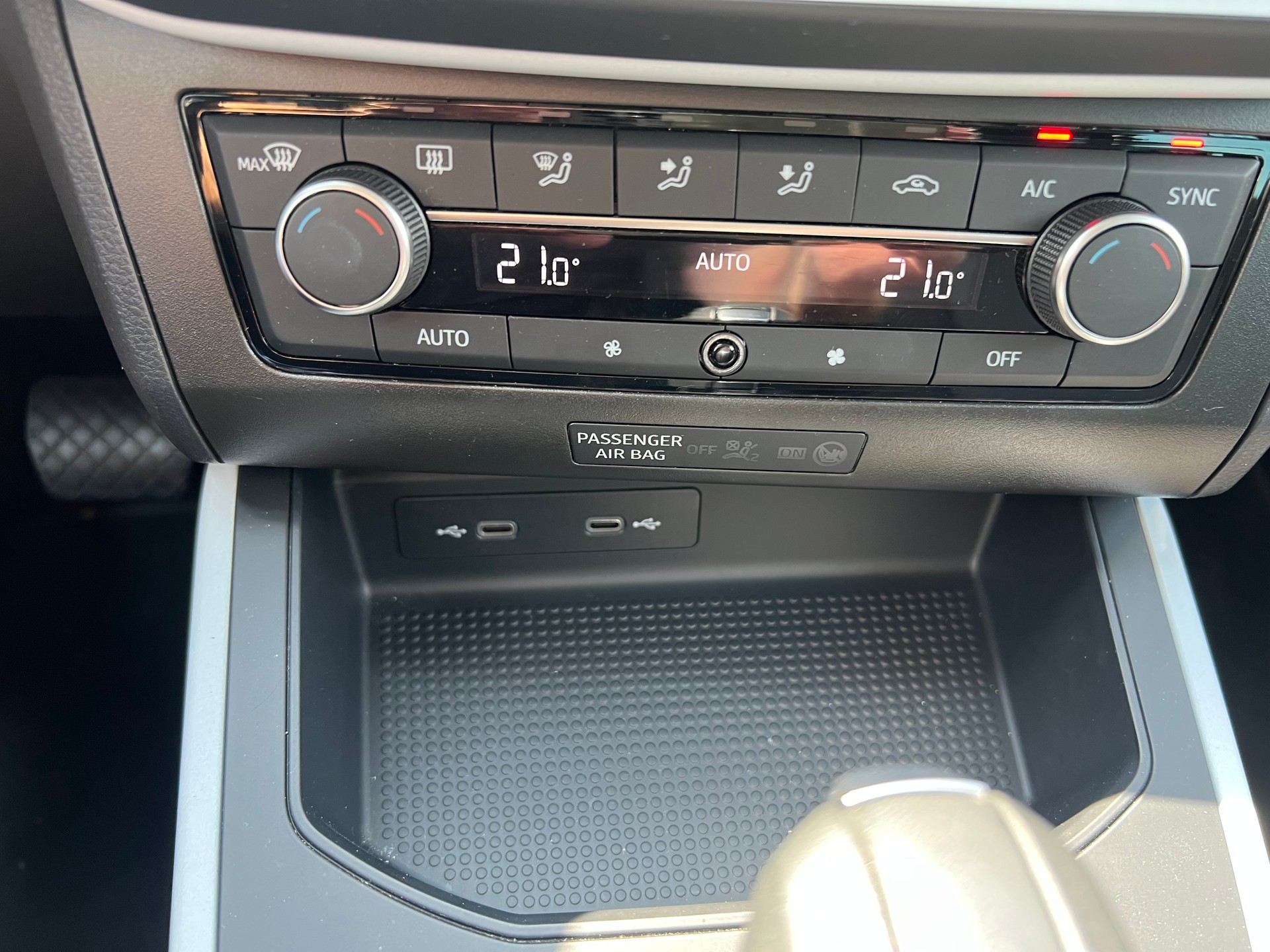 SEAT Arona 1.0 TSI Eco Style DSG-image-26