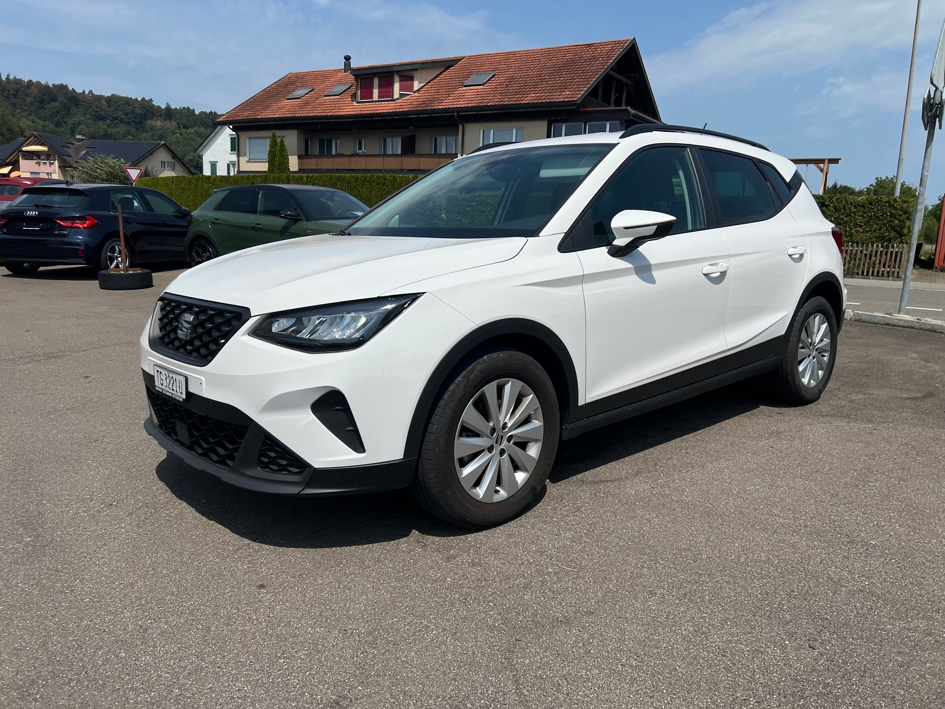 SEAT Arona 1.0 TSI Eco Style DSG-image-1