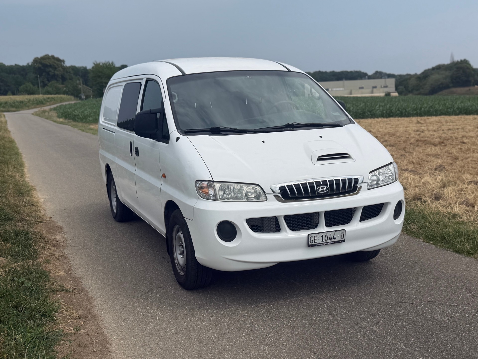 HYUNDAI H-1 Deluxe 2.5TDI-image-3